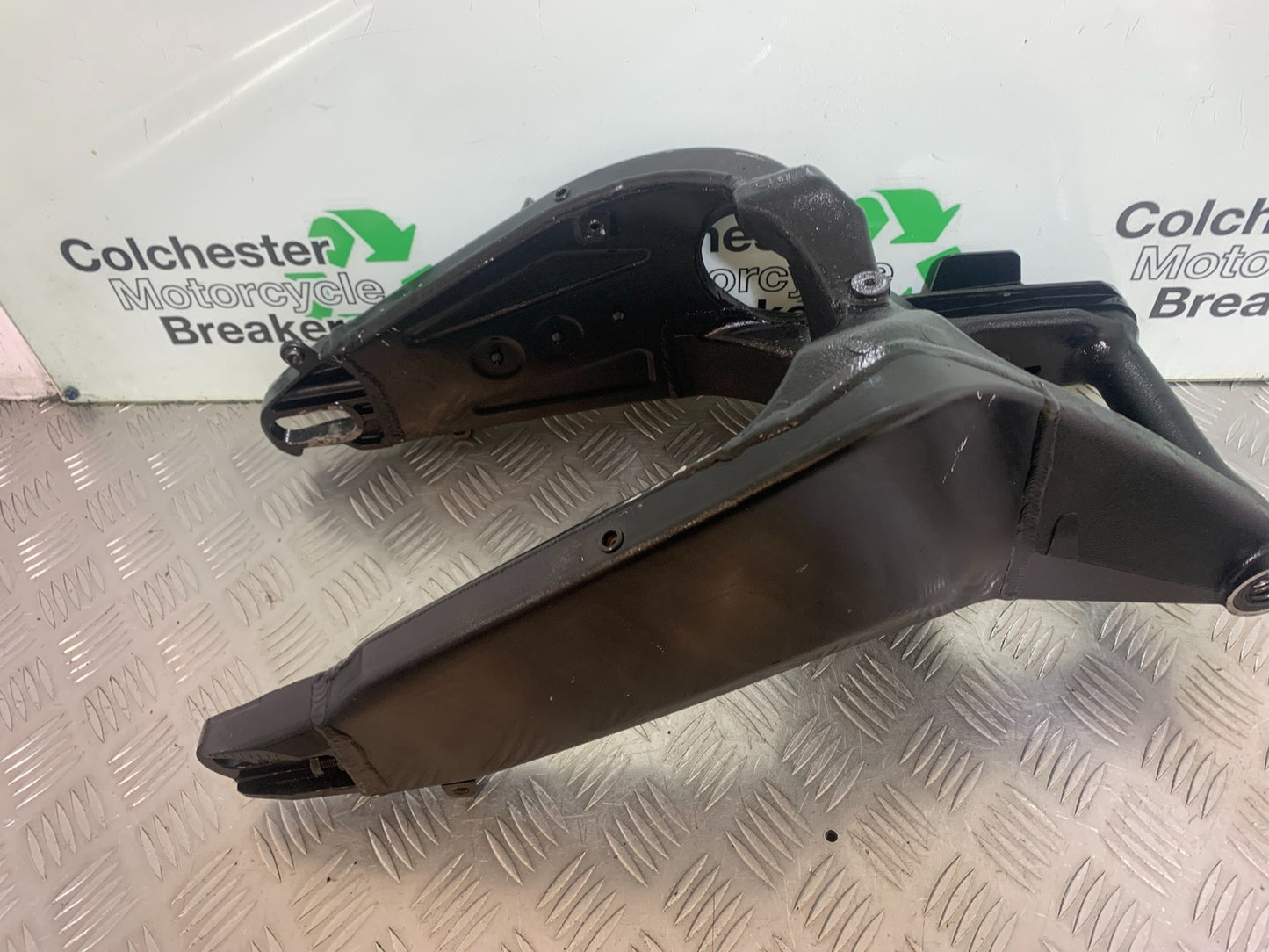 KAWASAKI ZX6R SWINGARM  YEAR 2009-2012 (CMB1136)