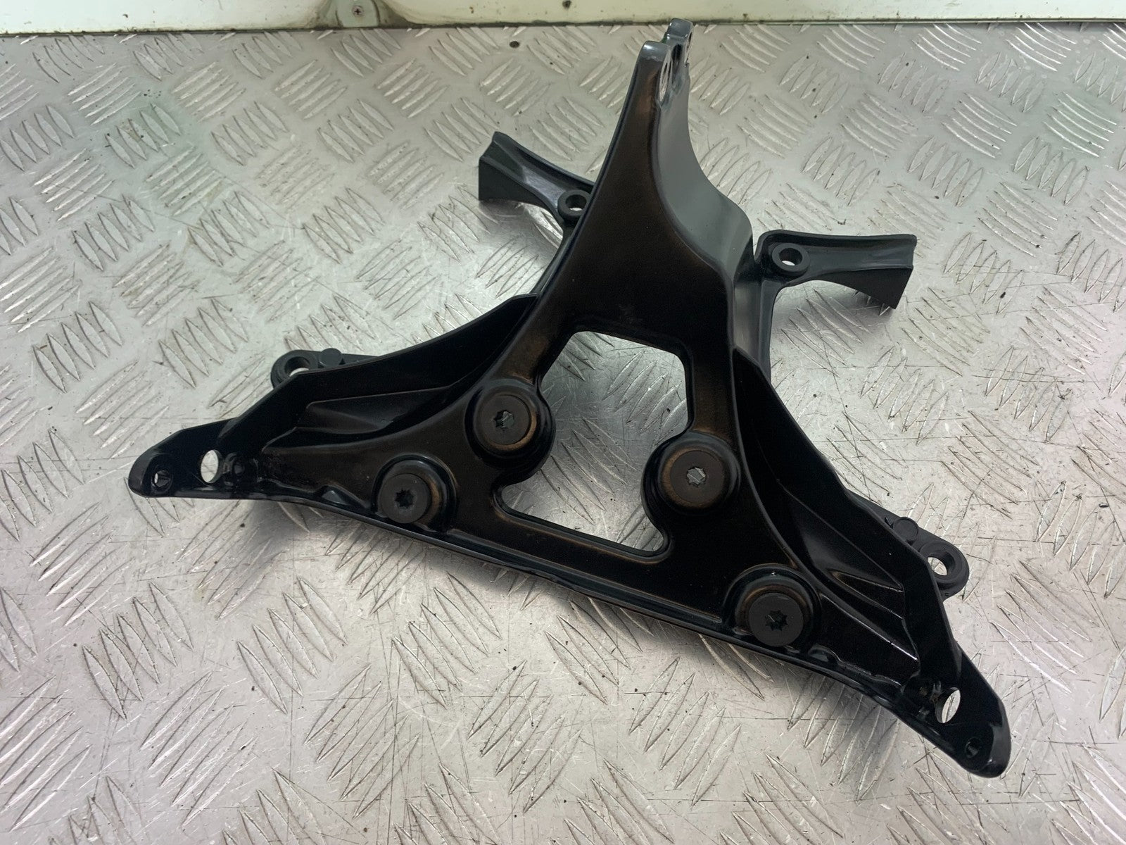 TRIUMPH 1050 SPRINT GT FAIRING BRACKET  YEAR 2010-2016 (CMB1250)