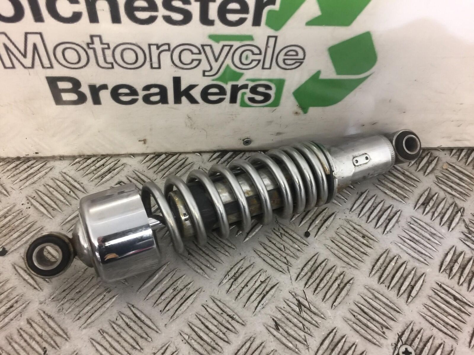 HARLEY DAVIDSON XL1200 C SPORTSTER 1 X REAR SHOCK   YEAR 2011 (STOCK 373)