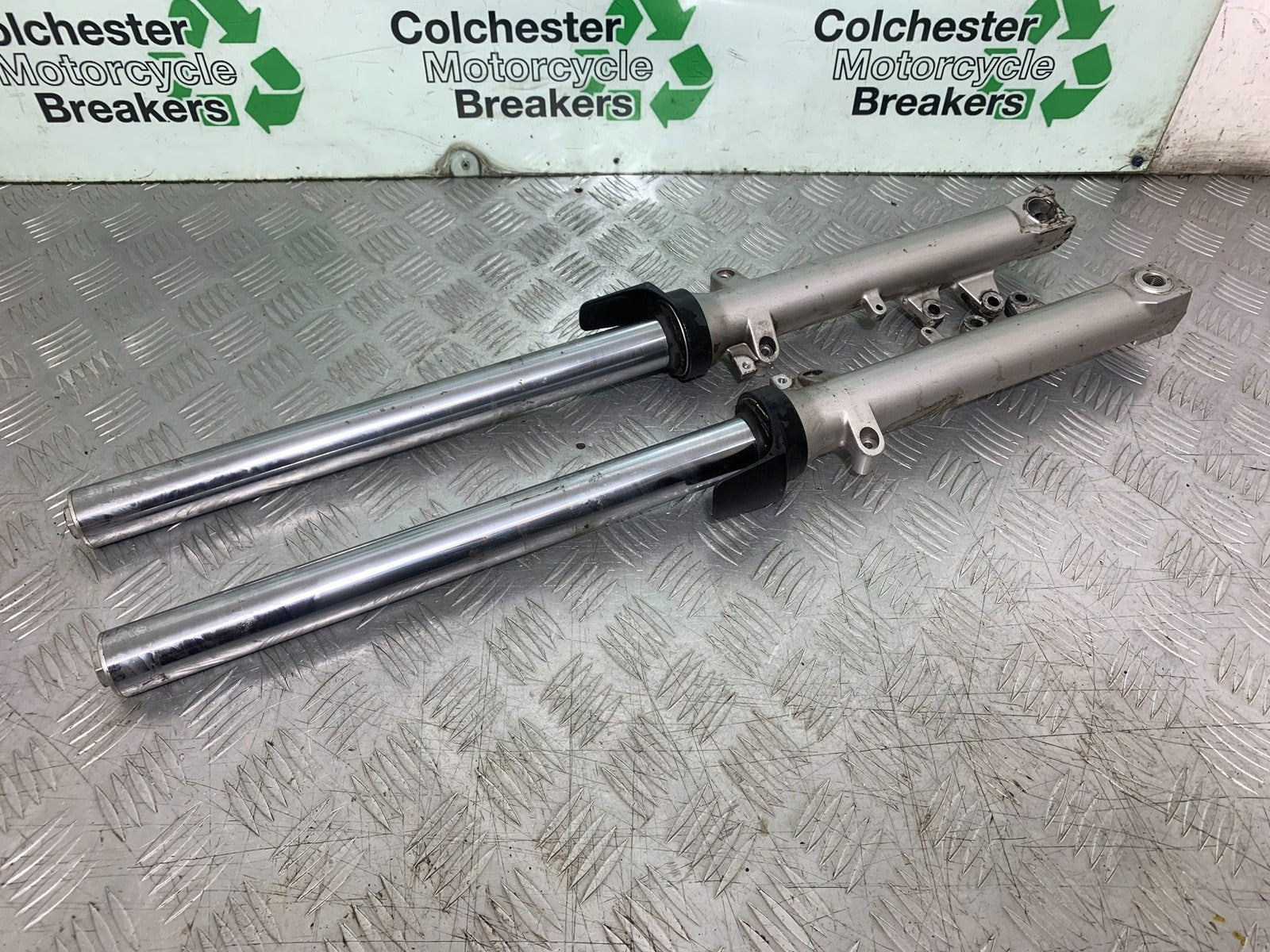 SUZUKI GSF600 GSF 600 BANDIT FORKS  2000-2004 (CMB1269)