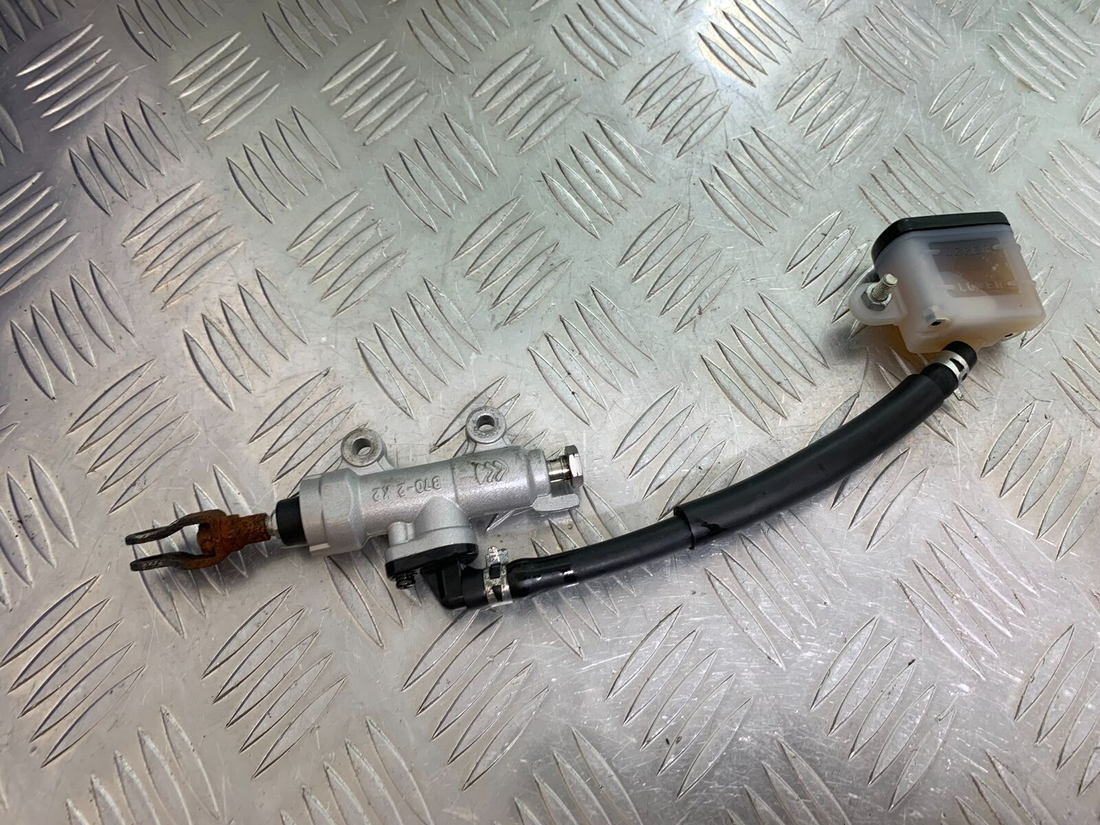 HONDA NTV 650 REVERE REAR BRAKE MASTER CYLINDER  YEAR 1988-1996 (CMB1025))