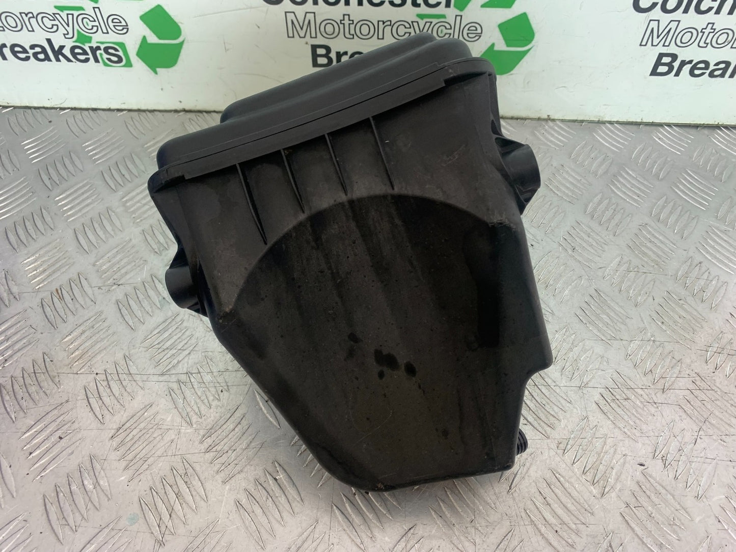 BMW K1300 S K 1300 S OIL TANK  YEAR 2009-16 (CMB1216)