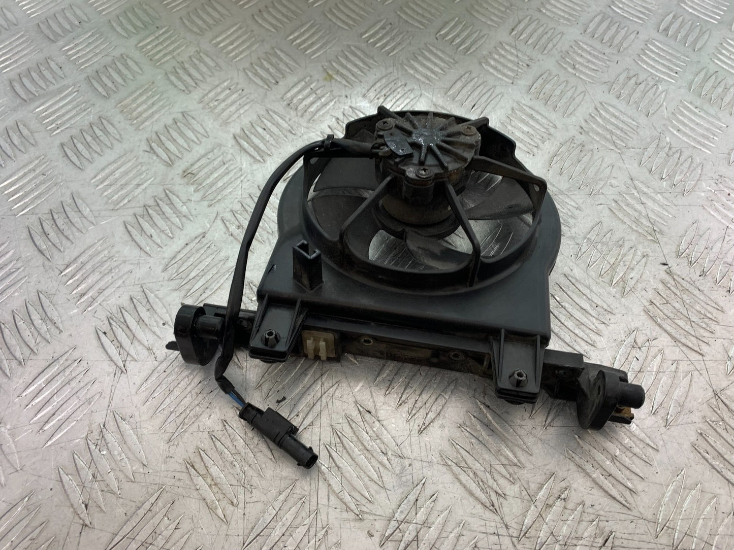 BMW F800 GT RADIATOR FAN  YEAR 2013-2017 (CMB1248)