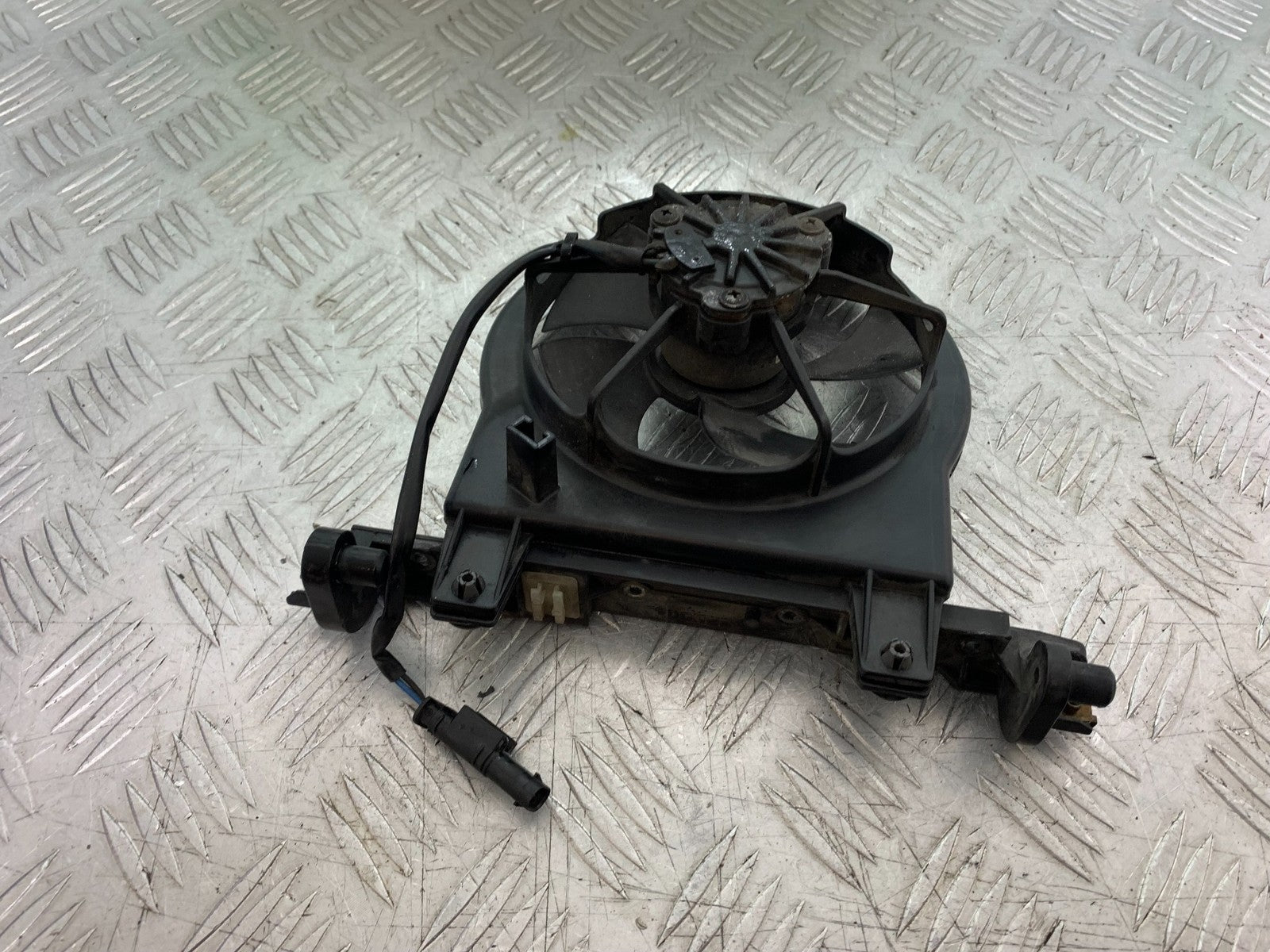 BMW F800 GT RADIATOR FAN  YEAR 2013-2017 (CMB1248)