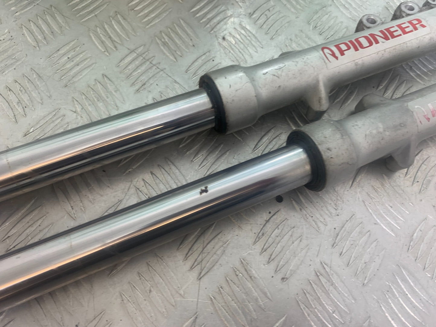 PIONEER XF250 SWINGARM YEAR 2009 (CMB1143)