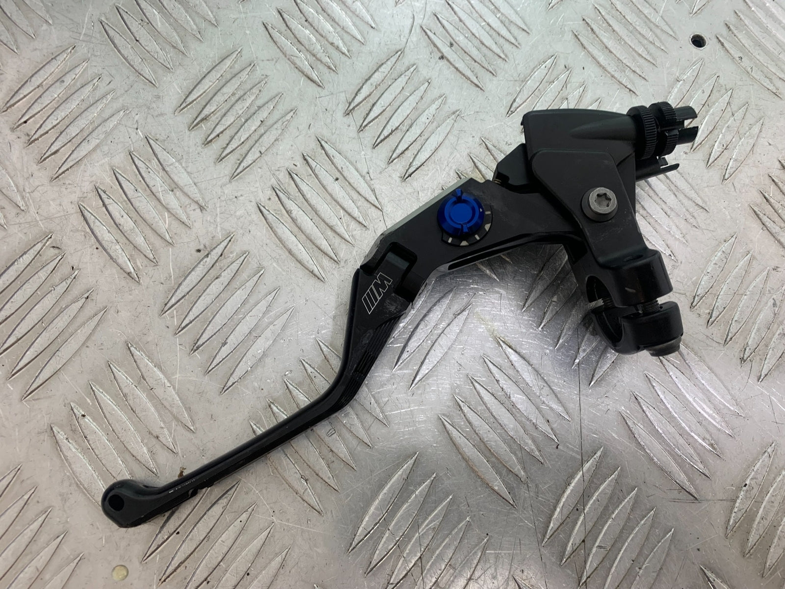 BMW M1000 R CLUTCH LEVER AND BRACKET  YEAR 2023-2024 (CMB1140)