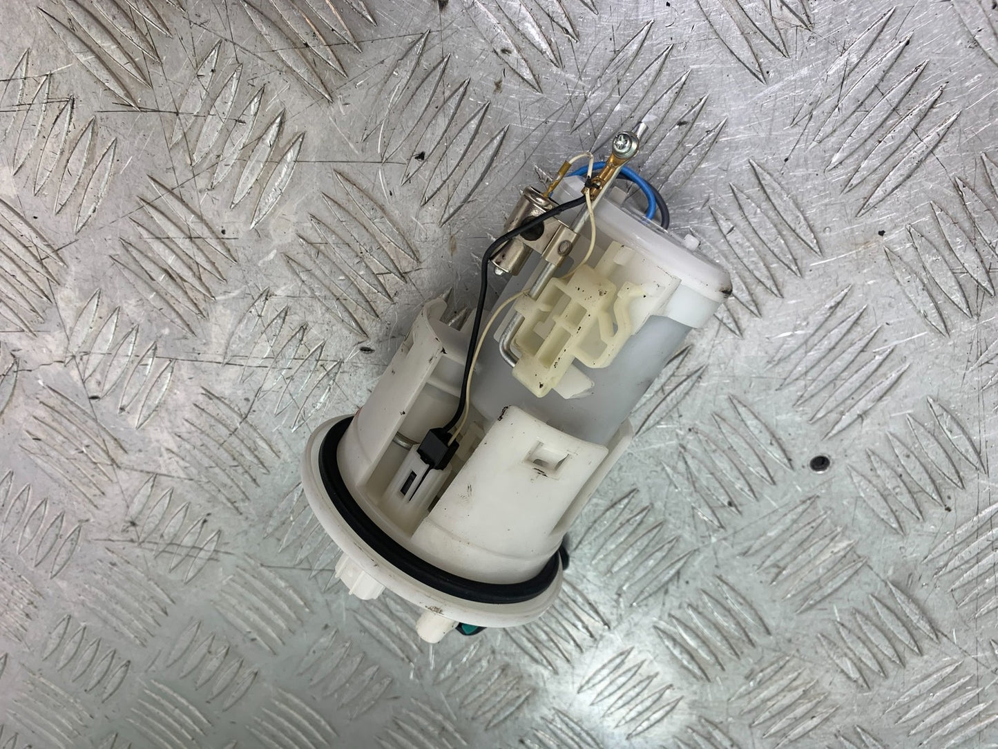 HONDA CBR1000 rr FIREBLADE  PETROL PUMP  YEAR 2012-2016 (CMB1198)