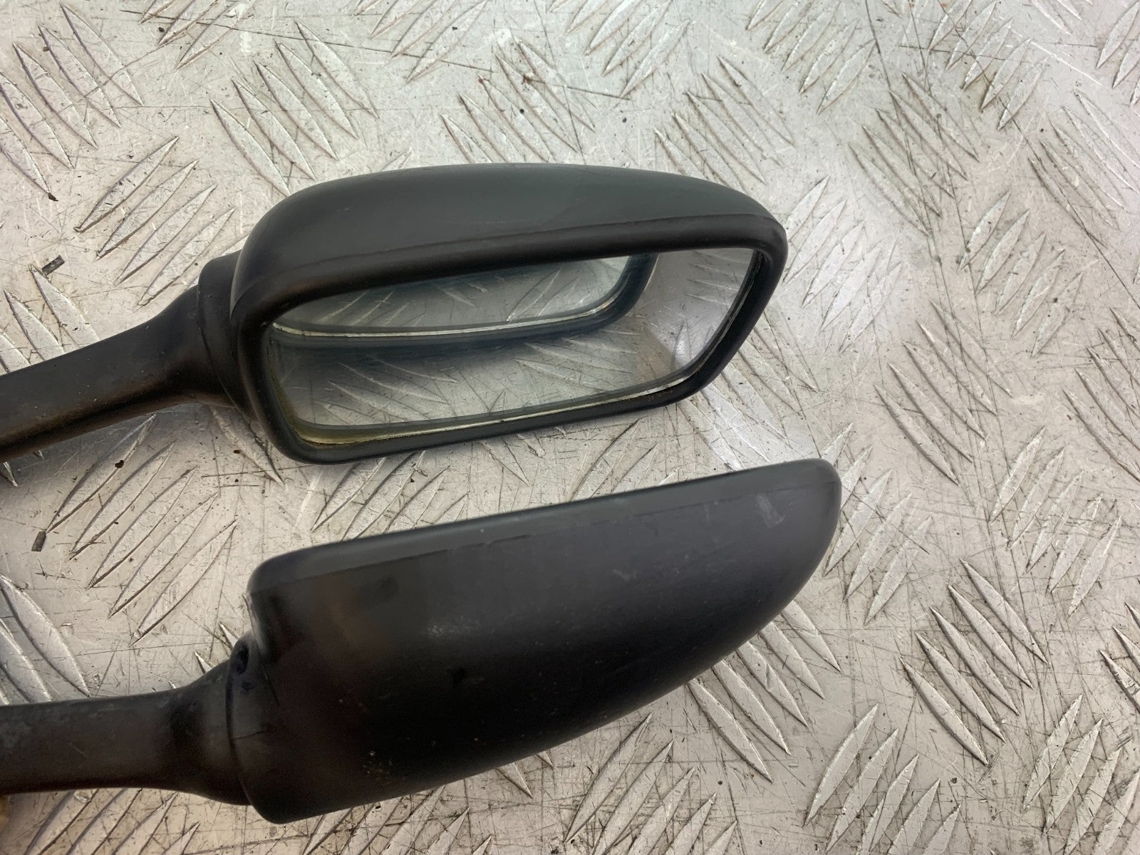 SUZUKI RF900 RF 900  LEFT AND RIGHT MIRRORS YEAR 1994-1999 CMB1326