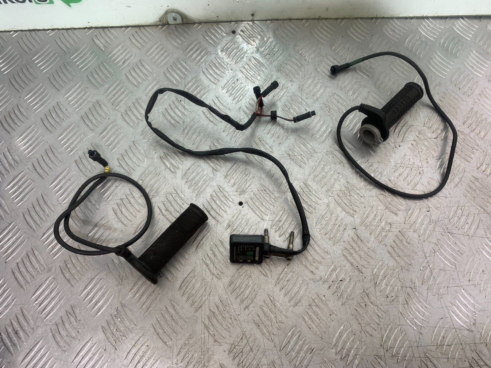 KAWASAKI 650 VERSYS OXFORD HEATED GRIPS  YEAR 2015-2018 (CMB1288)
