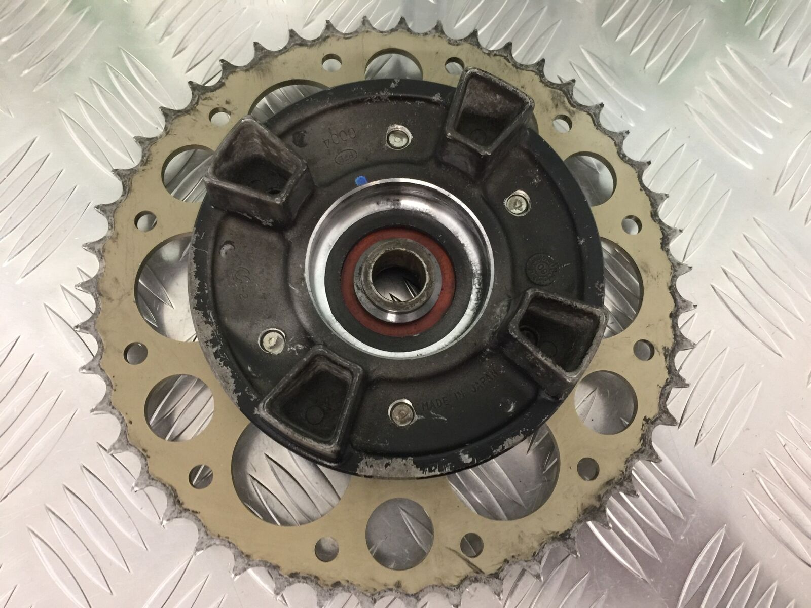 KAWASAKI ER6 N REAR SPROCKET CARRIER  YEAR 2009-2011  (STOCK 928)