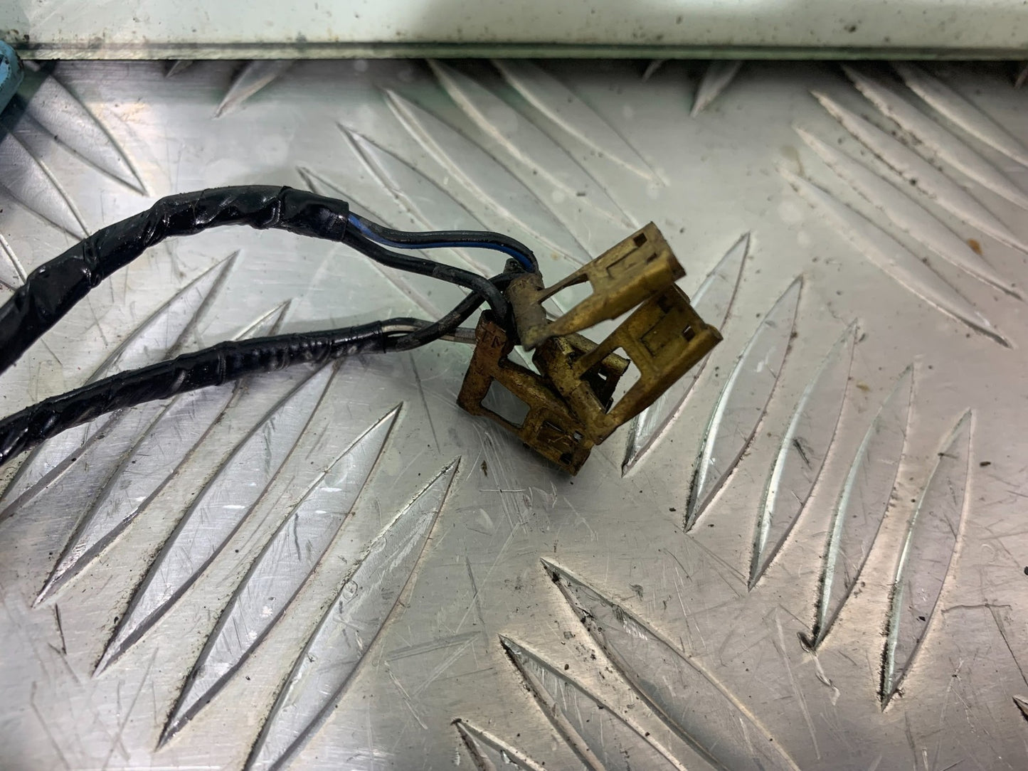 HONDA CBR1000 rr FIREBLADE SUB LOOMS  YEAR 2006 (CMB1220)