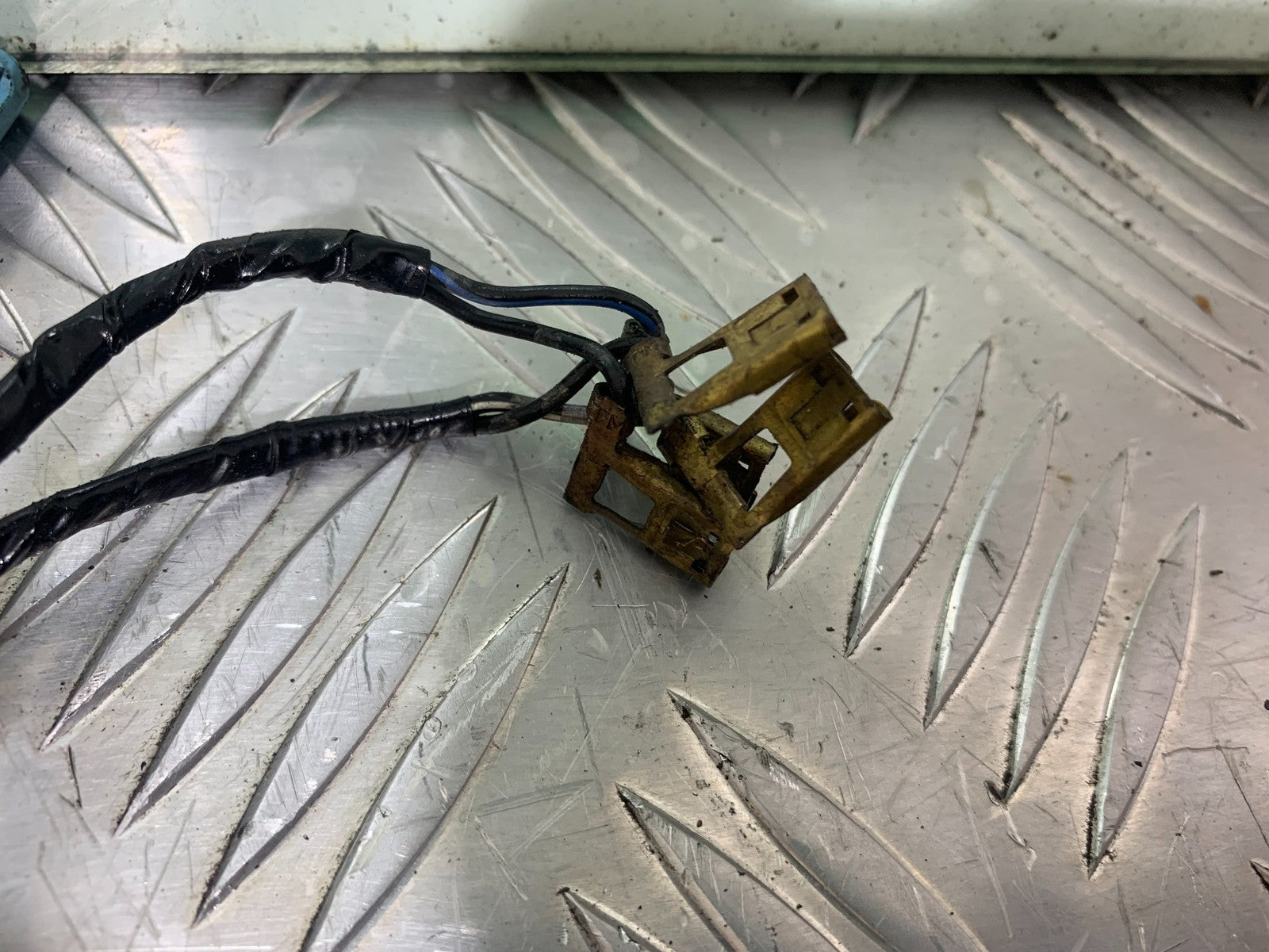HONDA CBR1000 rr FIREBLADE SUB LOOMS  YEAR 2006 (CMB1220)