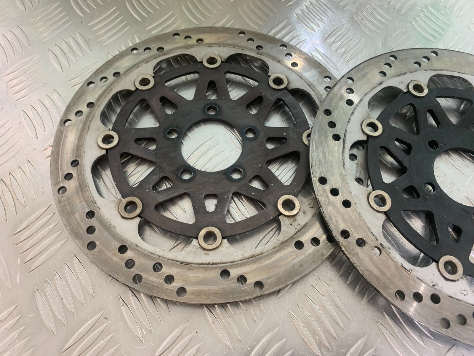 KAWASAKI ZR 750 ZEPHYR FRONT BRAKE DISCS  YEAR 1991-95 (CMB1008)
