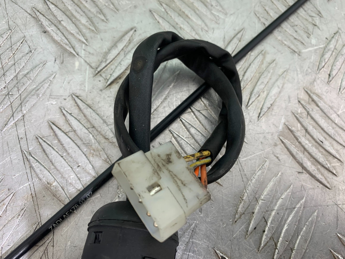 APRILIA RSV1000 RSV 1000 MILLE LOCKSET AND KEY  1998- 2003 (CMB1184)