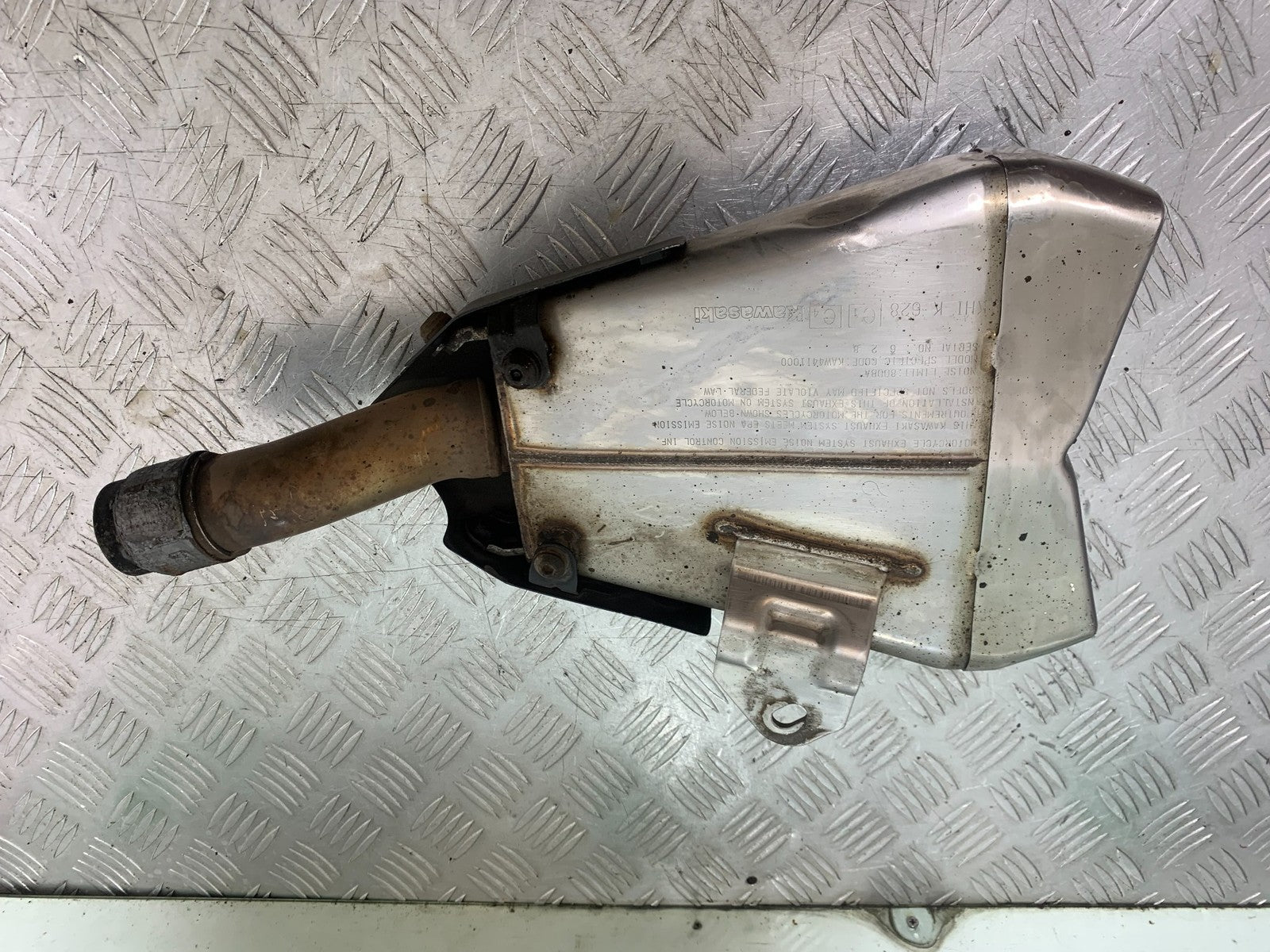 KAWASAKI Z1000 SX LEFT SILENCER  YEAR 2014-16 (CMB1264)