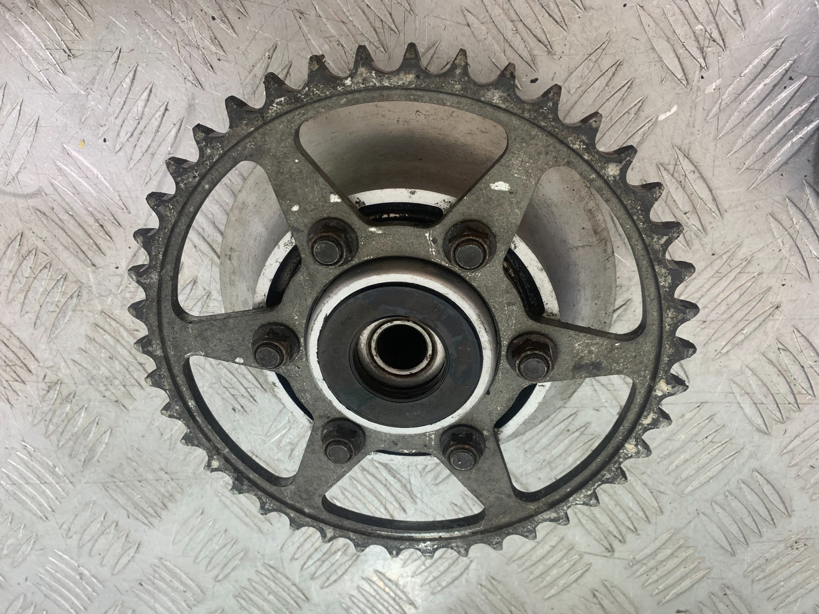 SUZUKI GSX750 INAZUMA SPROCKET CARRIER YEAR 1998-2003 (CMB1308)
