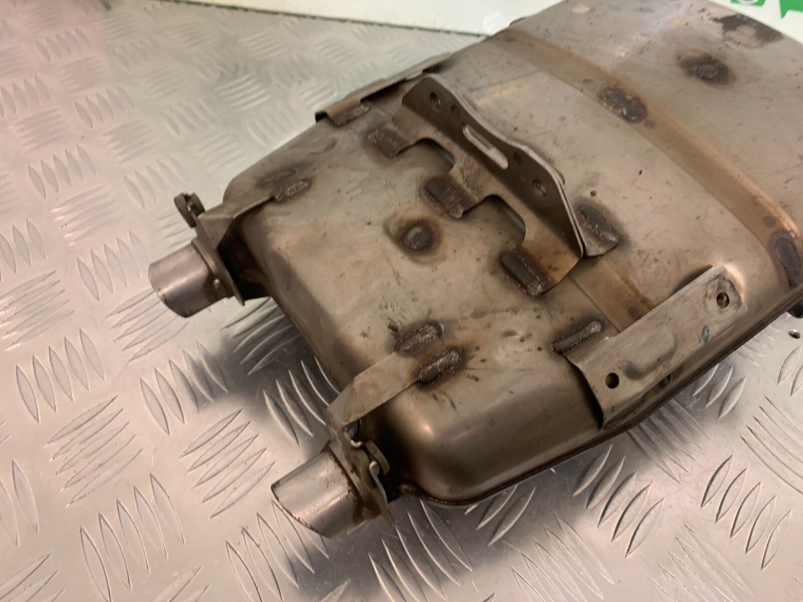 YAMAHA FZ6 FAZER SILENCER  YEAR 2004-2007  (STOCK 955)