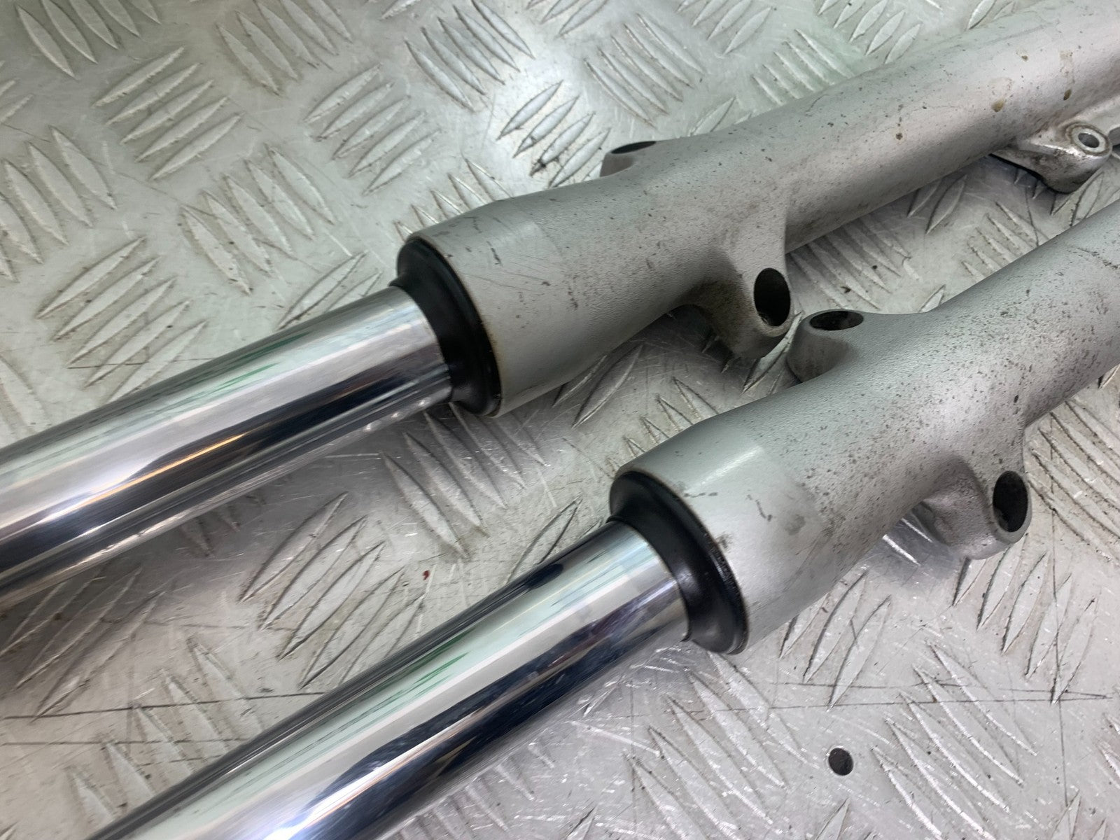 HONDA XL125 VARADERO FORKS   YEAR 2001-2006  (CMB1210)