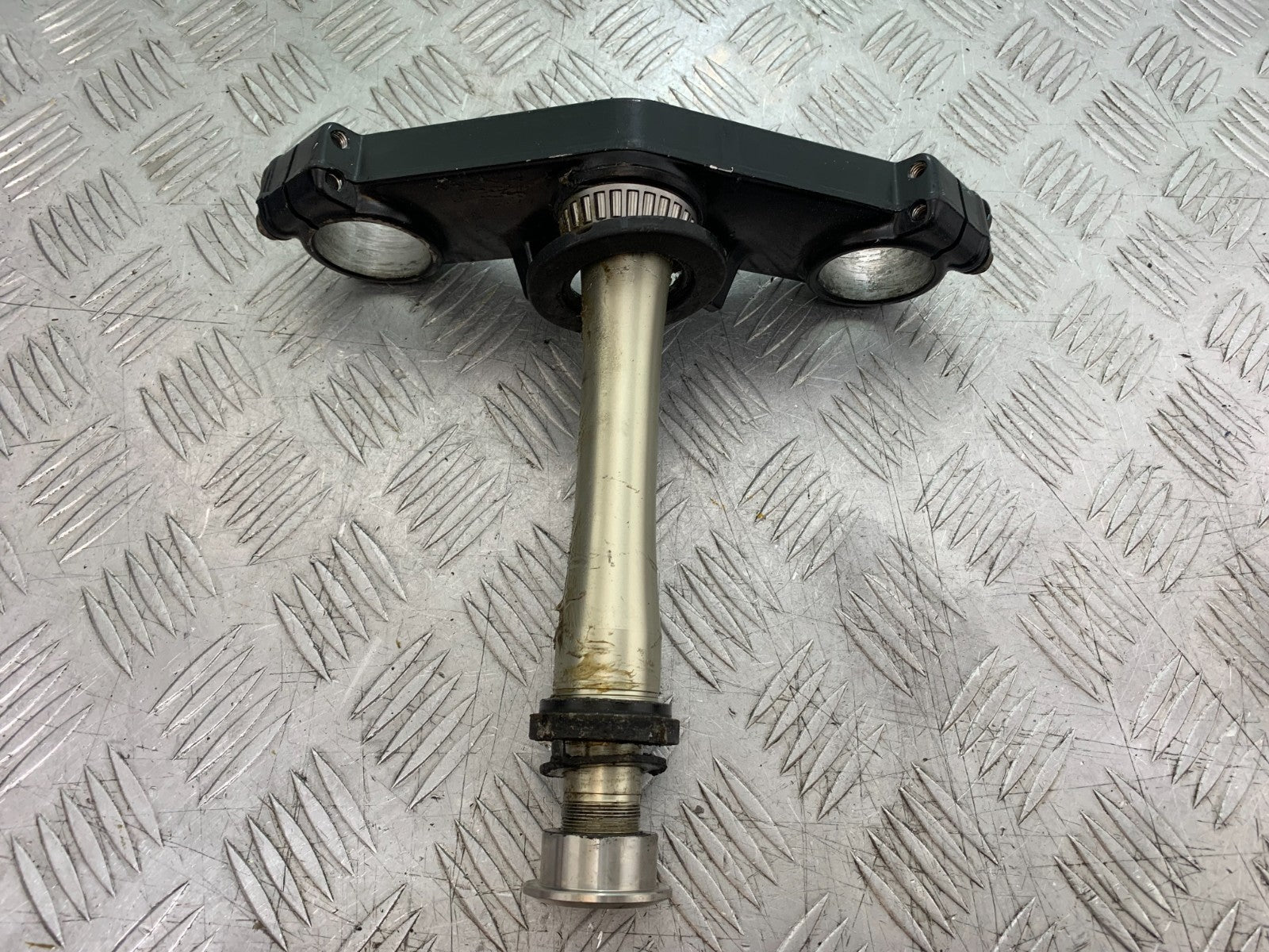 KAWASAKI ZX9R ZX9 R BOTTOM YOKE YEAR 1998-1999 (CMB1329)