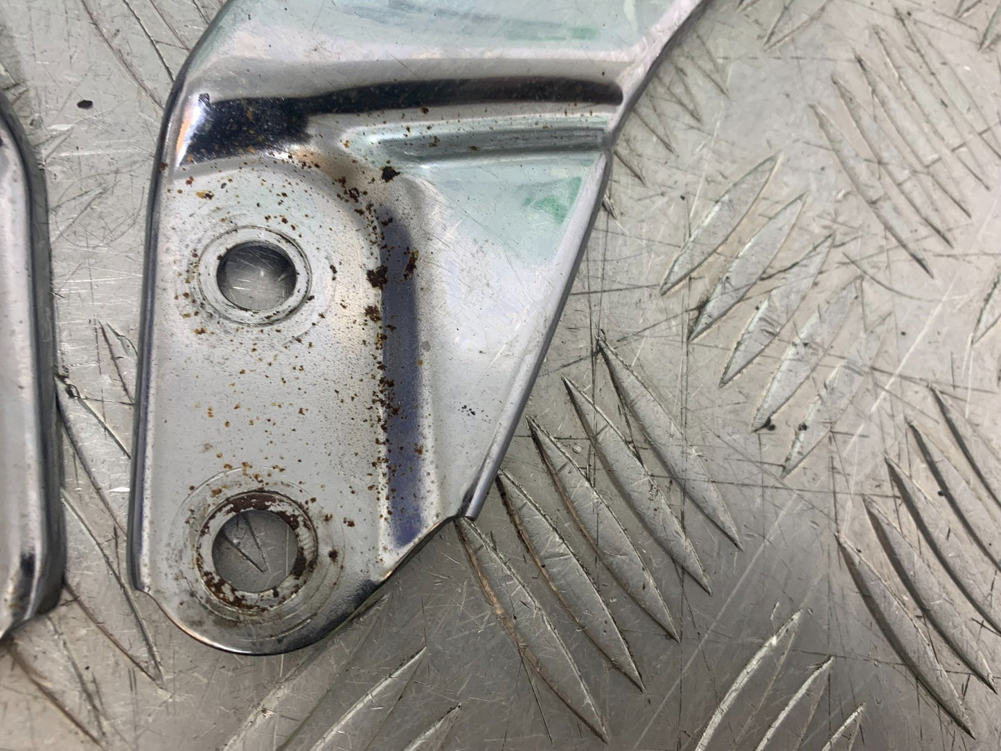 SUZUKI GSX750 INAZUMA HEEL PLATES YEAR 1998-2003 (CMB1308)