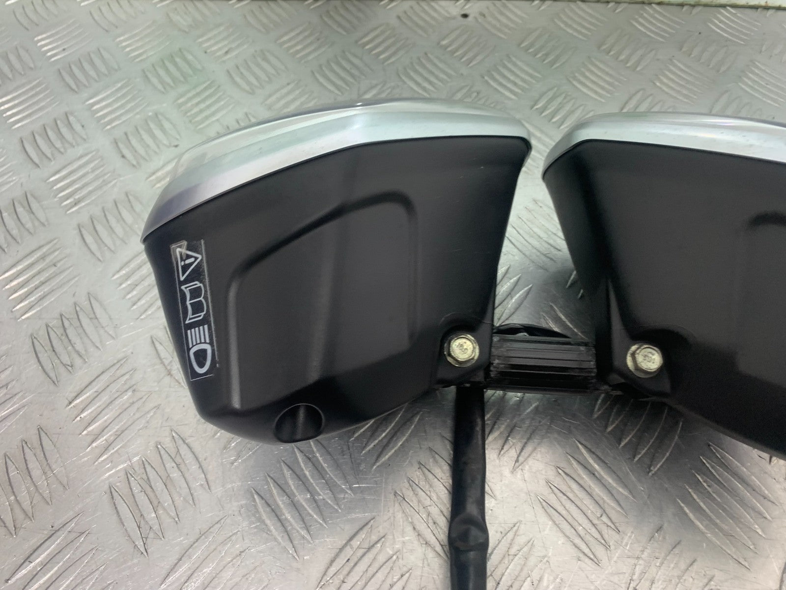 TRIUMPH 675 STREET TRIPLE RX HEADLIGHT   2015- 2017 (CMB1299)