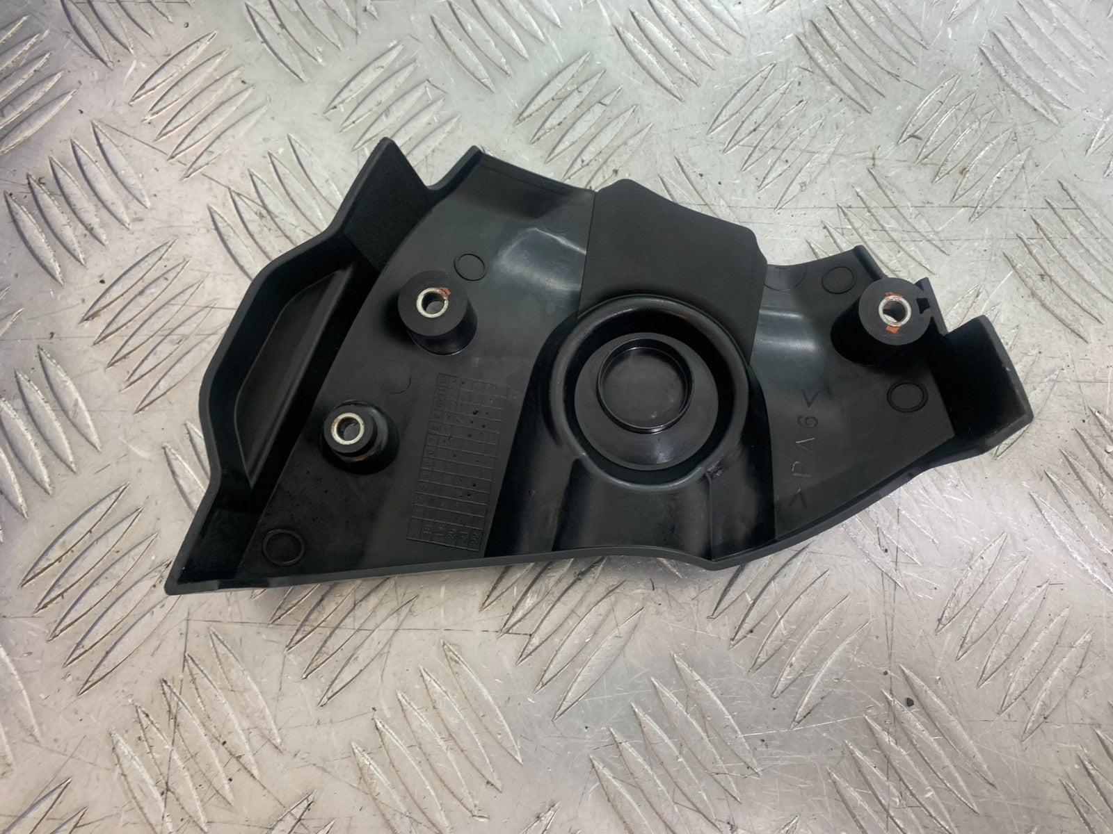 YAMAHA YZF R7 SPROCKET COVER  YEAR 2022-2025 (CMB1255)
