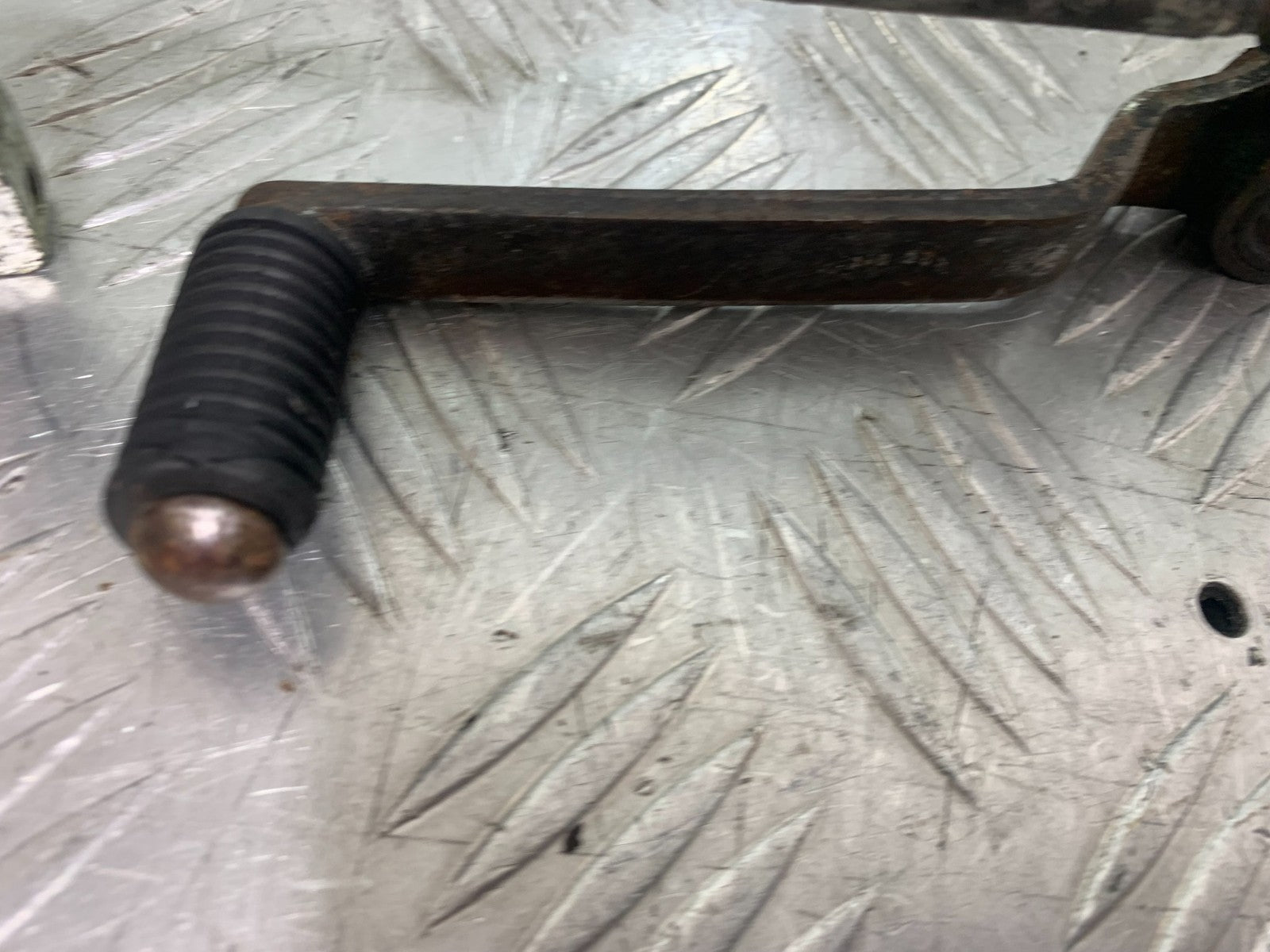 KAWASAKI 650 VERSYS GEAR LEVER  YEAR 2015-2018 (CMB1288)