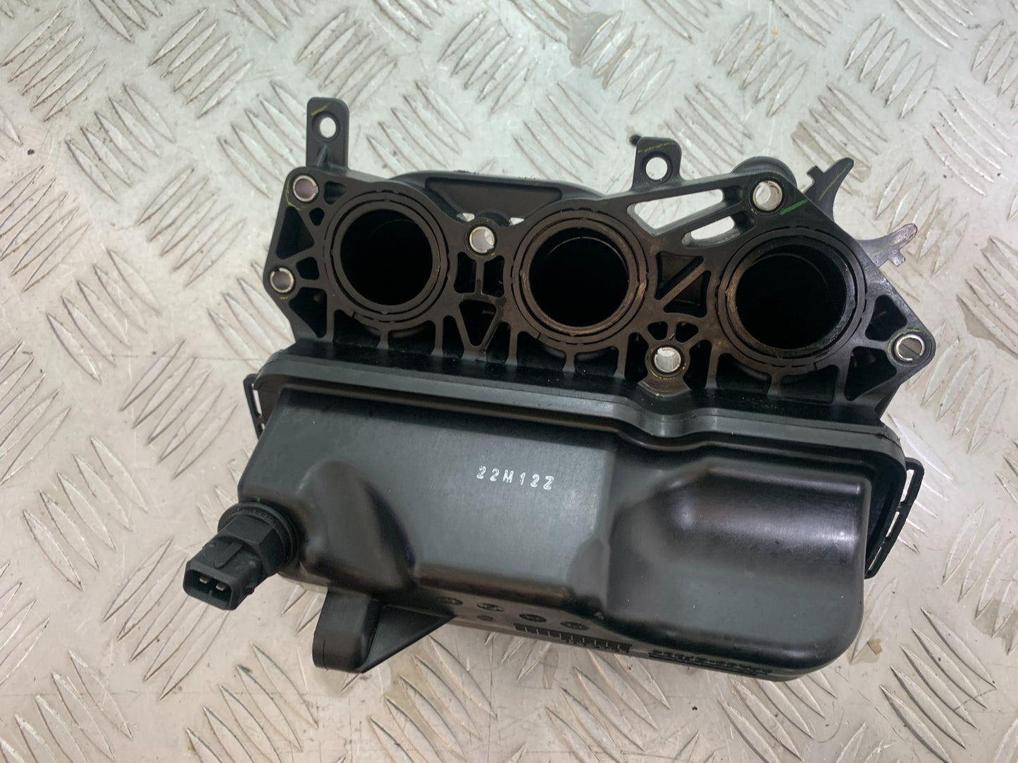 TRIUMPH TRIDENT 660 INTAKE MANIFOLD YEAR 2021-2024 (CMB1148)