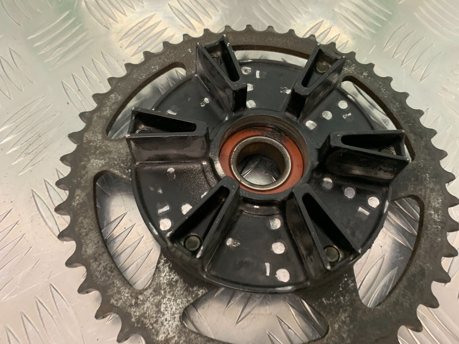 YAMAHA FZ6 FAZER SPROCKET CARRIER   YEAR 2004-2007  (STOCK 955)