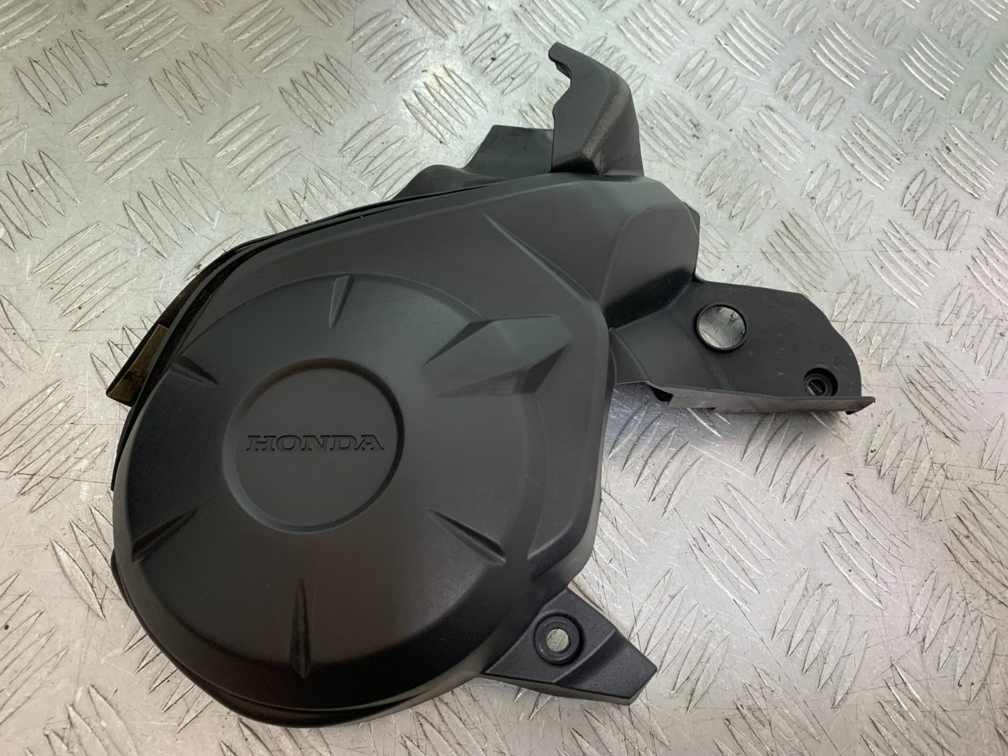 HONDA CBR1000 RR GENERATOR COVER  YEAR  2008-2011 (CMB1330)