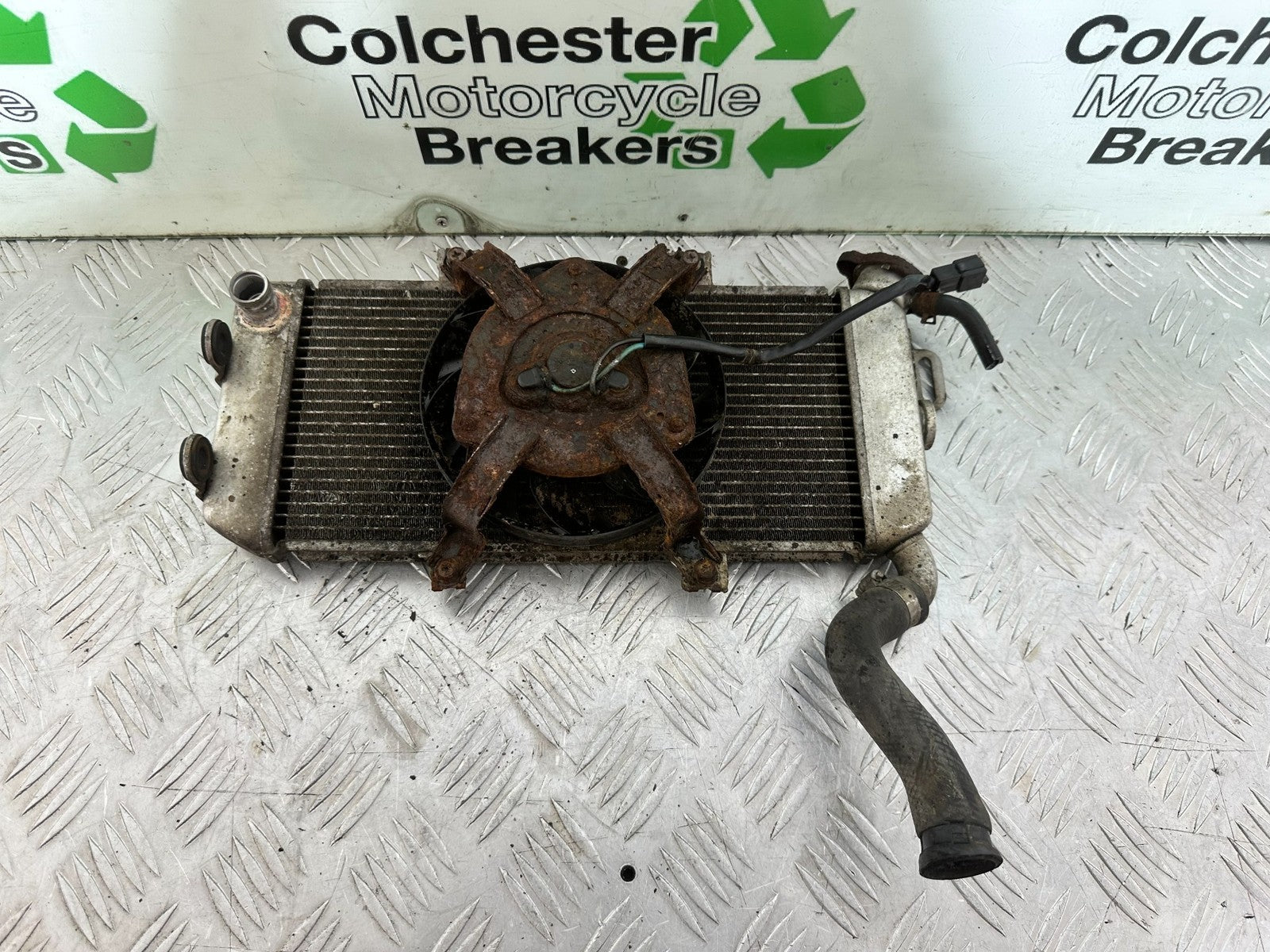 KAWASAKI ER6 F ER6F RADIATOR AND FAN YEAR 2005-2008 (CMB1178)