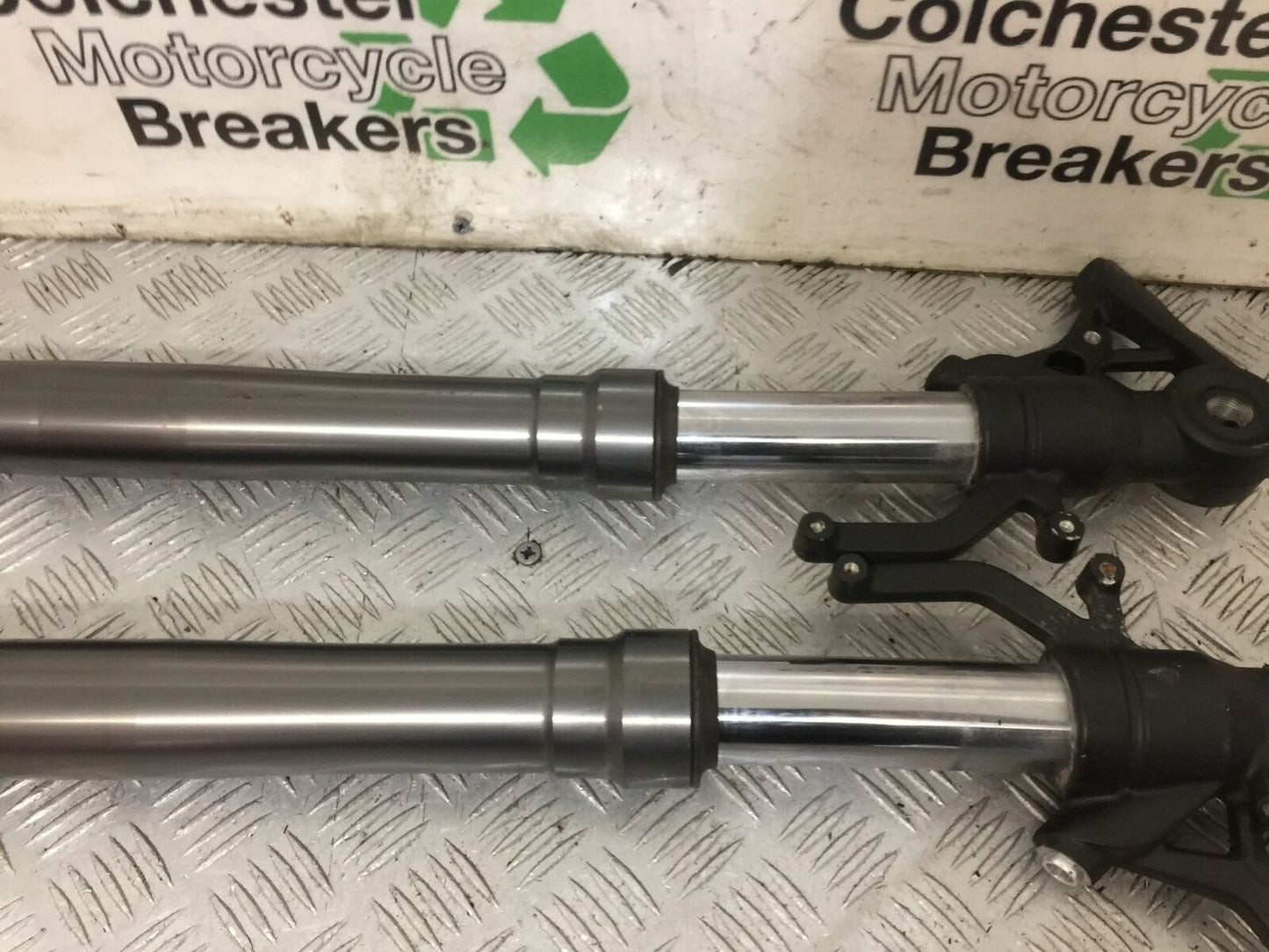 KAWASAKI NINJA 1000 SX Z1000SX FORKS (BENT) YEAR 2019  (STOCK 830)