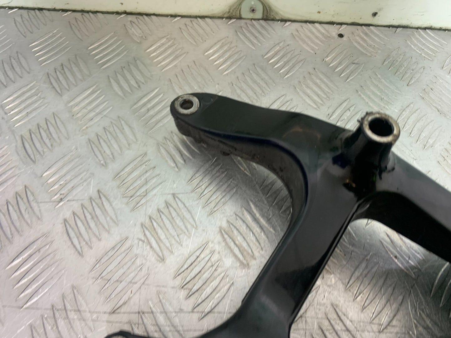 YAMAHA XMAX 300 EXHAUST BRACKET   YEAR 2017-2020 (CMB1218)