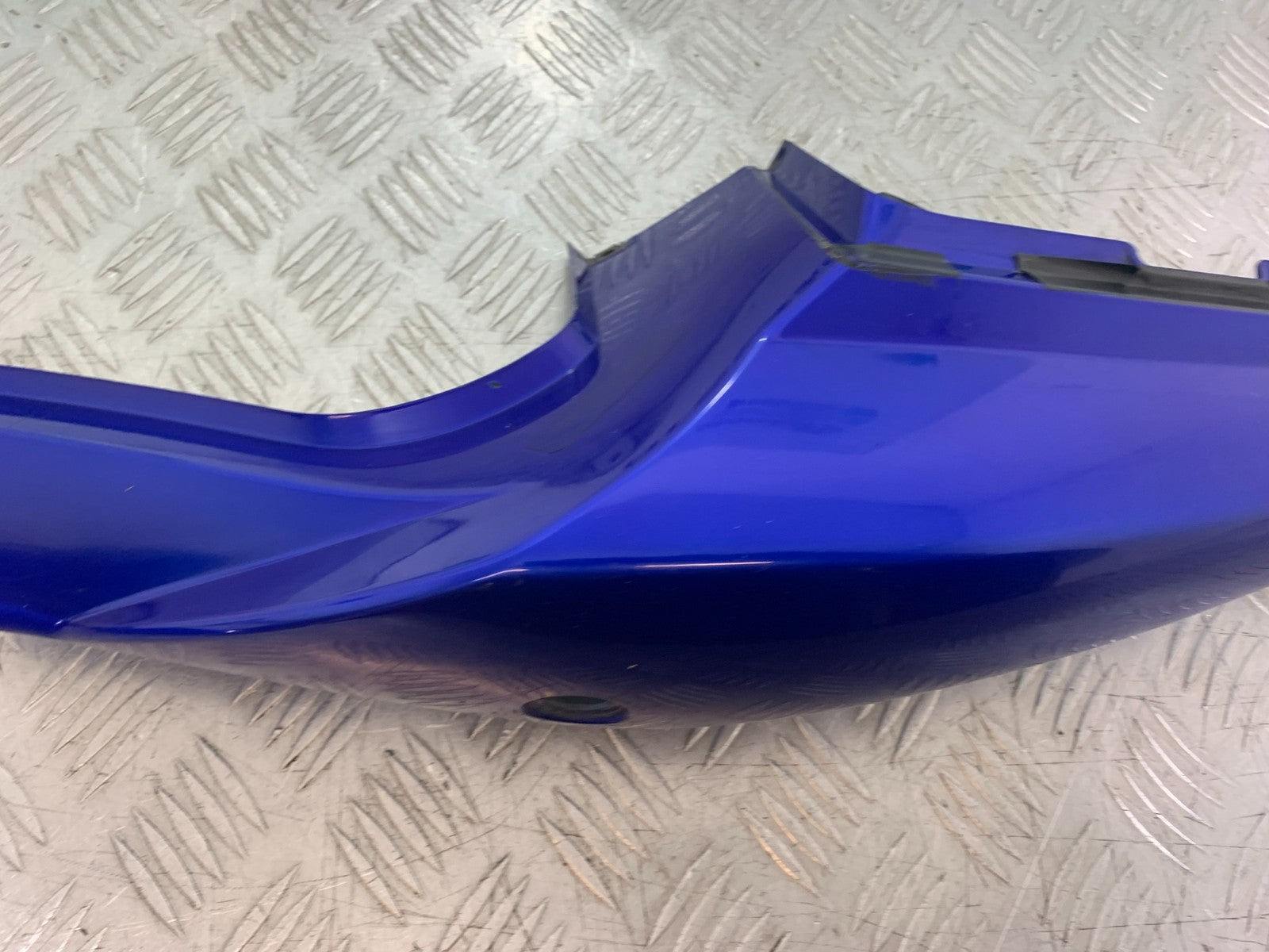 SUZUKI SV1000 SV 1000 LEFT SEAT PANEL YEAR 2003-2007 (CMB1293)