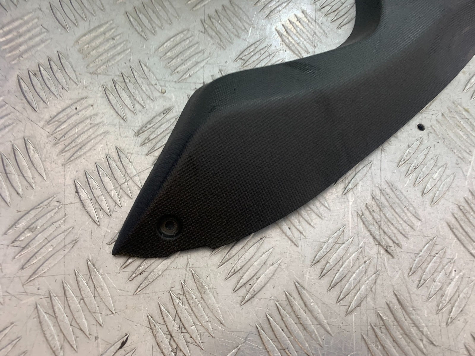 KAWASAKI ER6 F ER6F RIGHT TOP FAIRING INFILL PANEL  YEAR 2005-2008 (CMB1277)