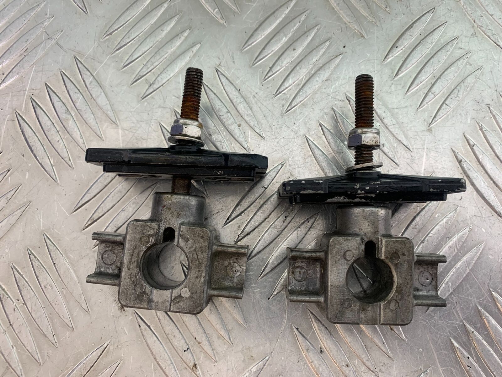 HONDA VFR400 VFR 400 NC21 REAR CHAIN ADJUSTERS  YEAR 1986-87 (CMB1043)