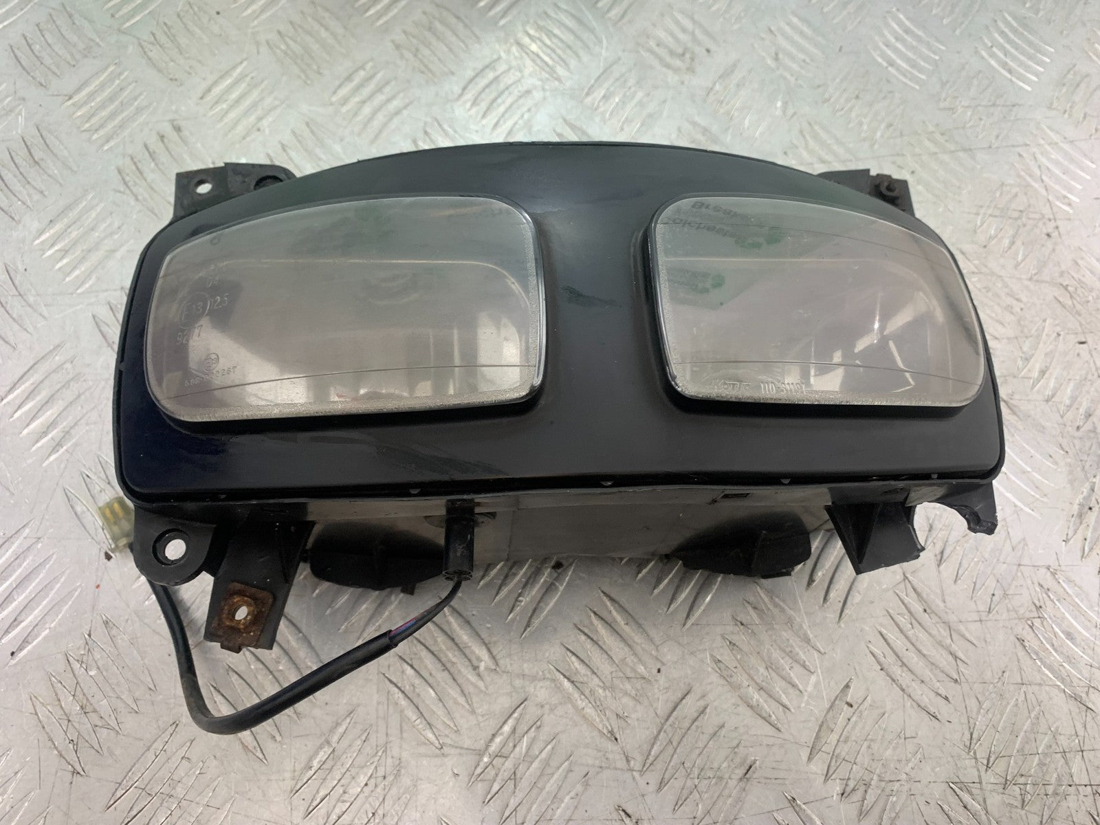 YAMAHA FZS600 FAZER 600 HEADLIGHT YEAR 1998-2001 (CMB1267)