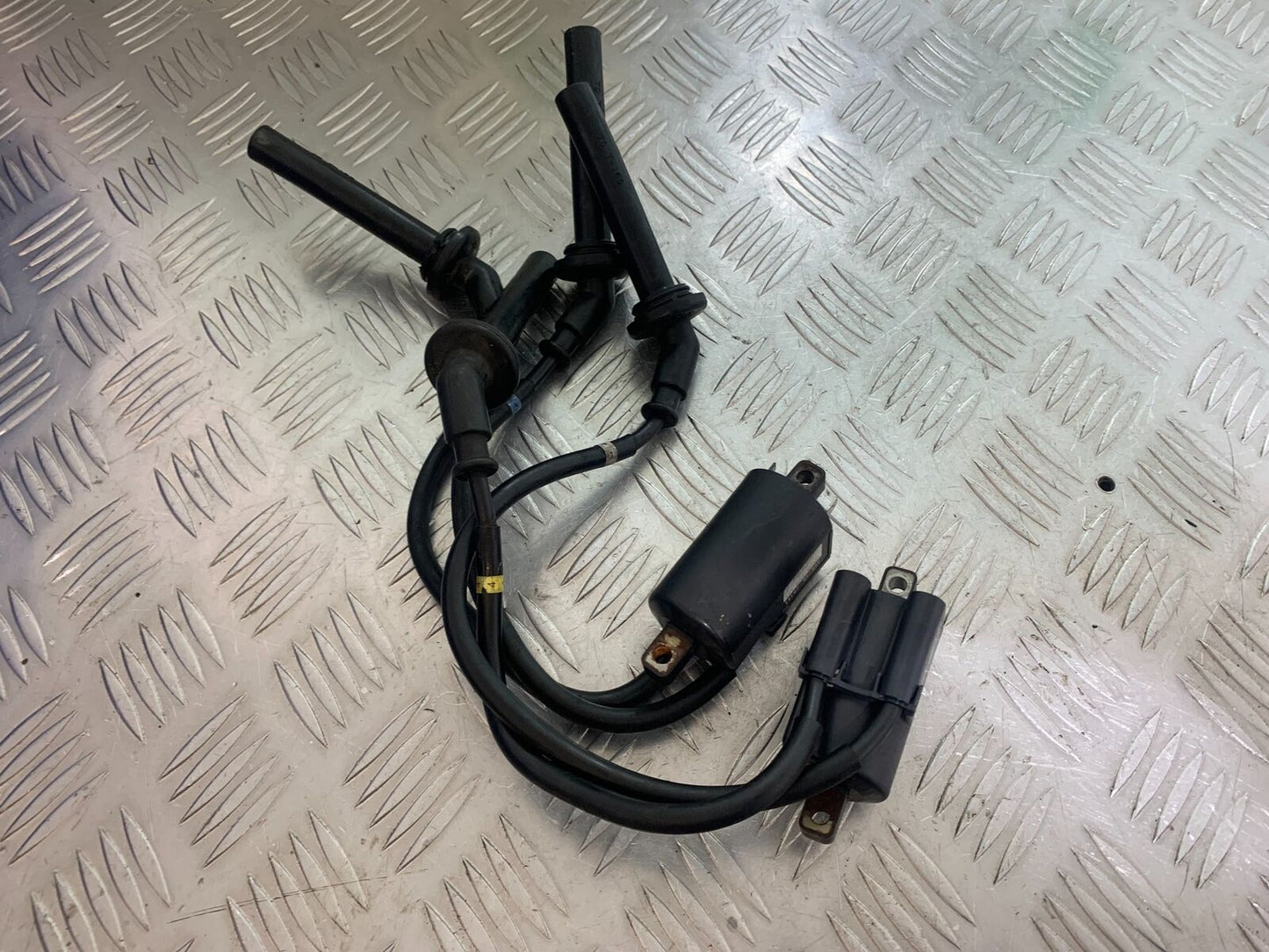 YAMAHA XJ6 XJ6-S COILS AND CAPS YEAR 2009-2015  (CMB1070)