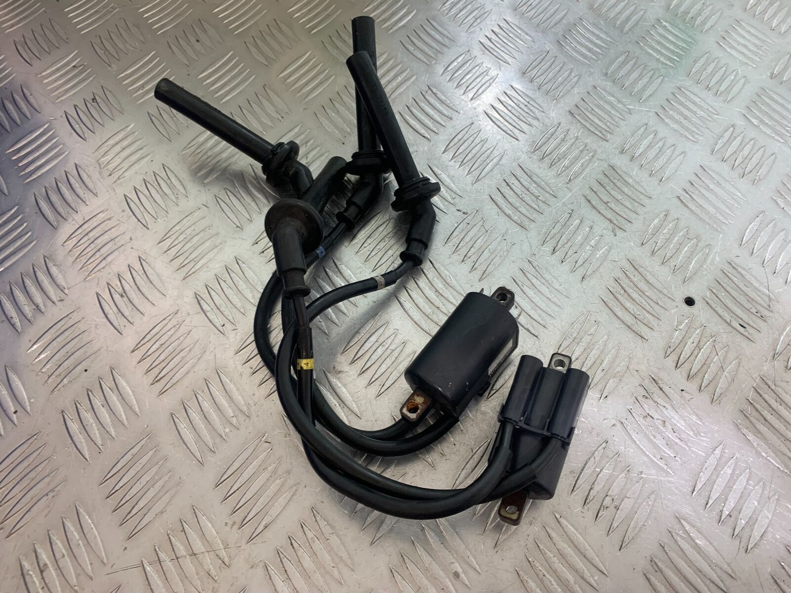 YAMAHA XJ6 XJ6-S COILS AND CAPS YEAR 2009-2015  (CMB1070)