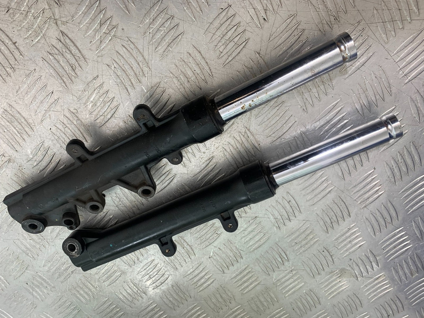 YAMAHA XMAX 125 XMAX-125 FORKS  YEAR 2015-2020  (CMB1266)