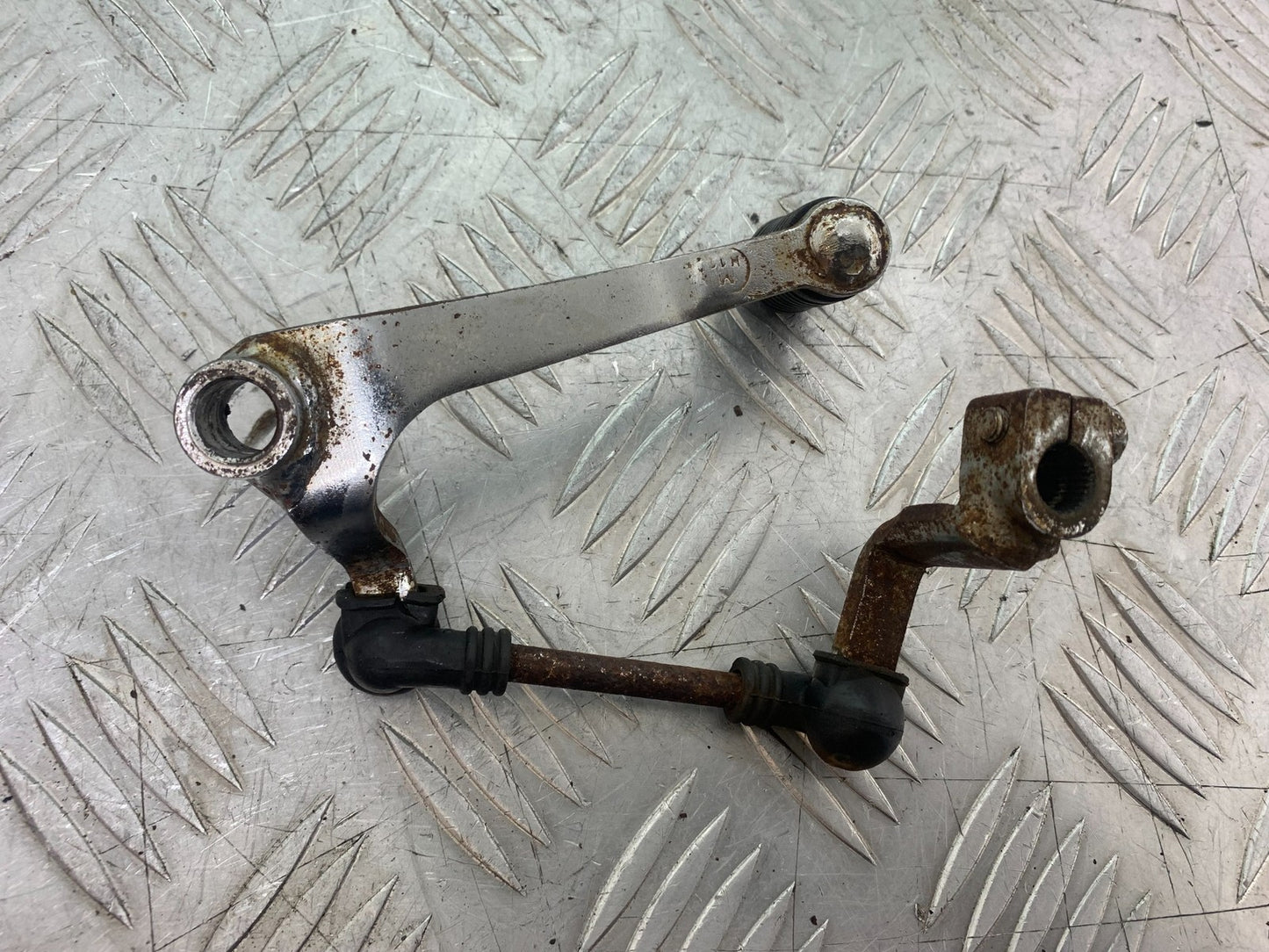 HONDA CBF125 CBF 125 GEAR LEVER   YEAR 2009-14  (CMB1172)