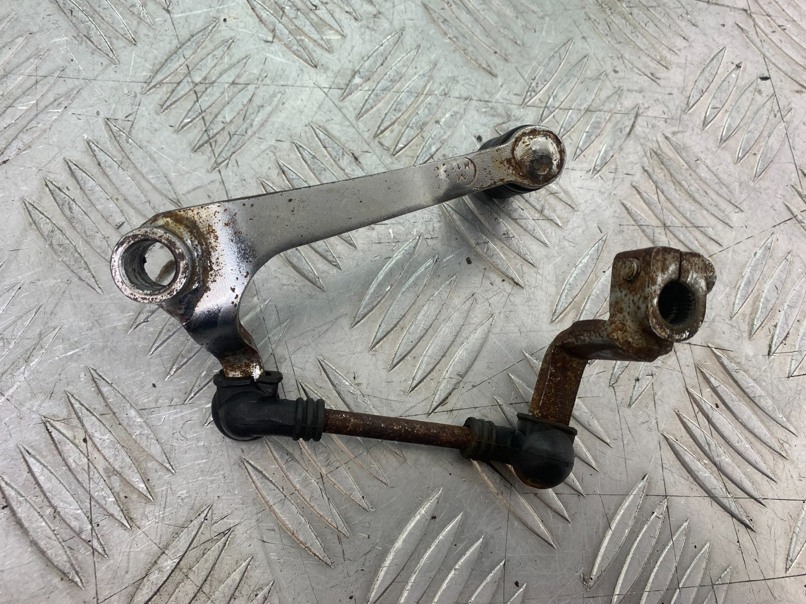 HONDA CBF125 CBF 125 GEAR LEVER   YEAR 2009-14  (CMB1172)