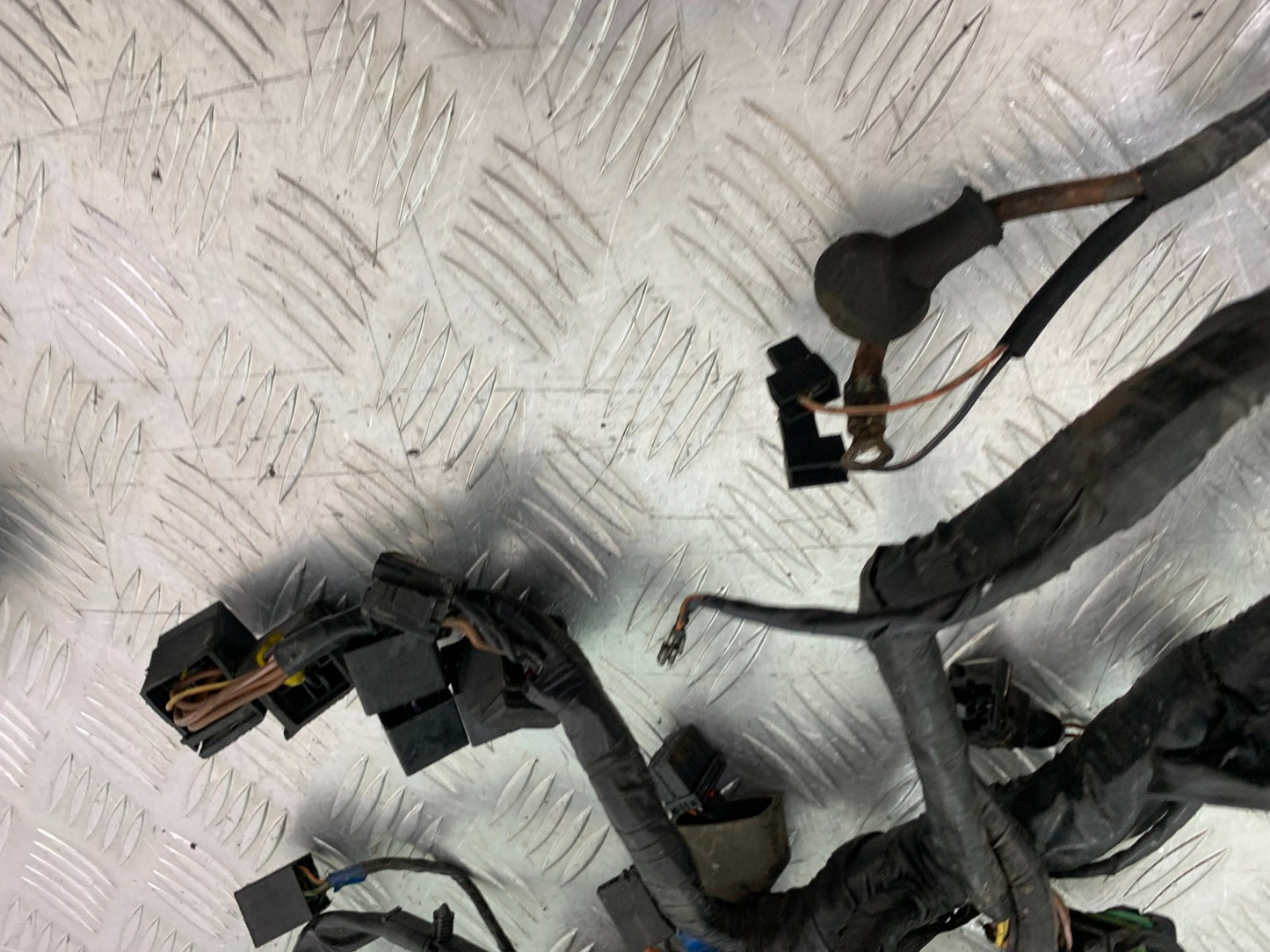 TRIUMPH 955i DAYTONA WIRING LOOM  YEAR 2002-2006 (CMB1229)