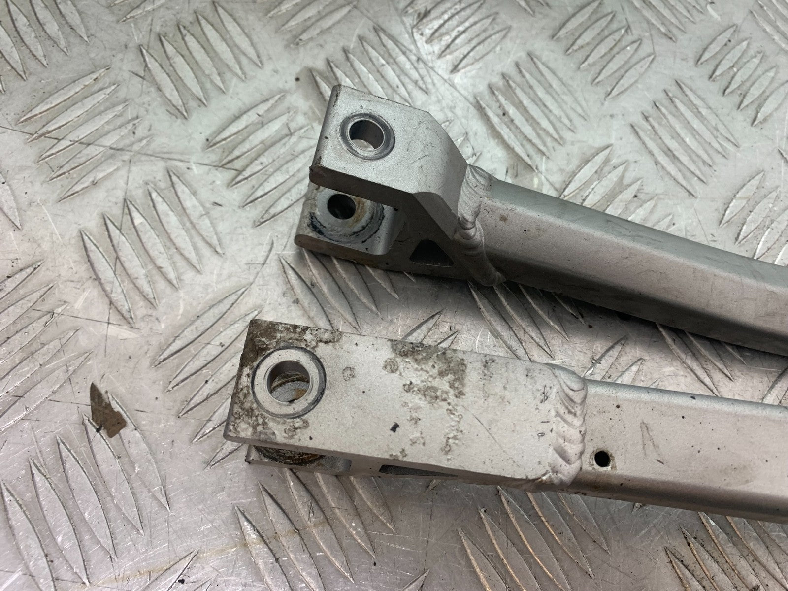 KAWASAKI GTR1400 GTR 1400 BRAKE CALIPER BRACKETS    YEAR 2007-2009 (CMB1174)