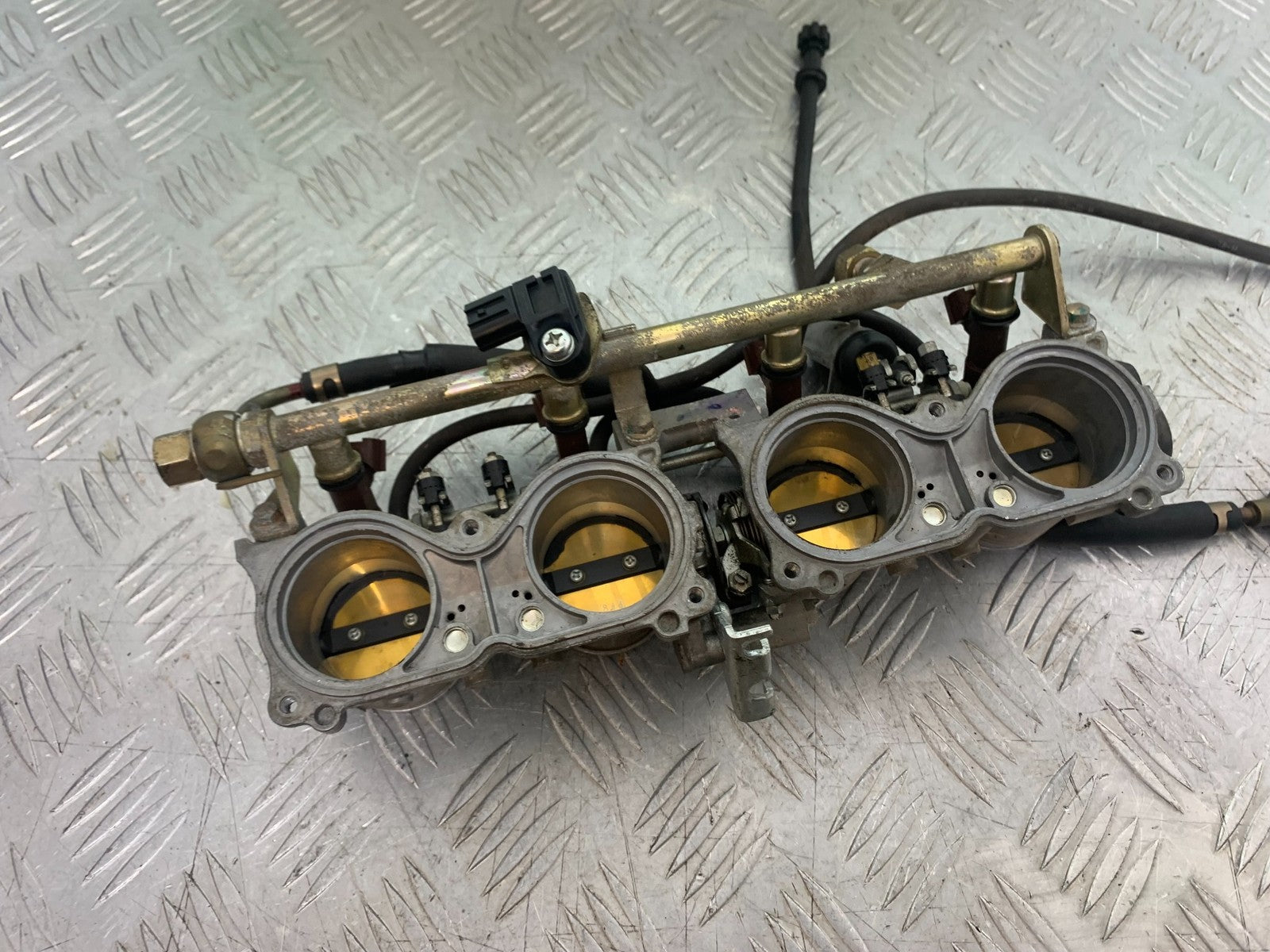 HONDA CBR1000 rr FIREBLADE THROTTLE BODIES  YEAR 2006 (CMB1220)