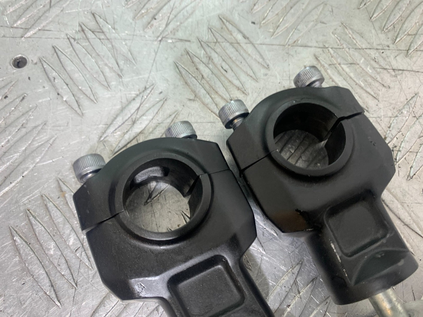 YAMAHA XSR900 XSR 900 HANDLEBAR RISERS  YEAR 2022-2024 (CMB1215)