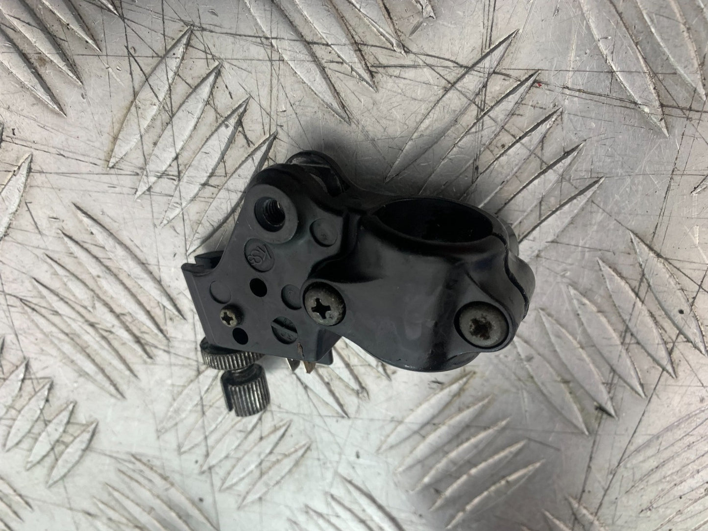 HONDA XL125 VARADERO CLUTCH LEVER BRACKET   YEAR 2001-2006  (CMB1210)