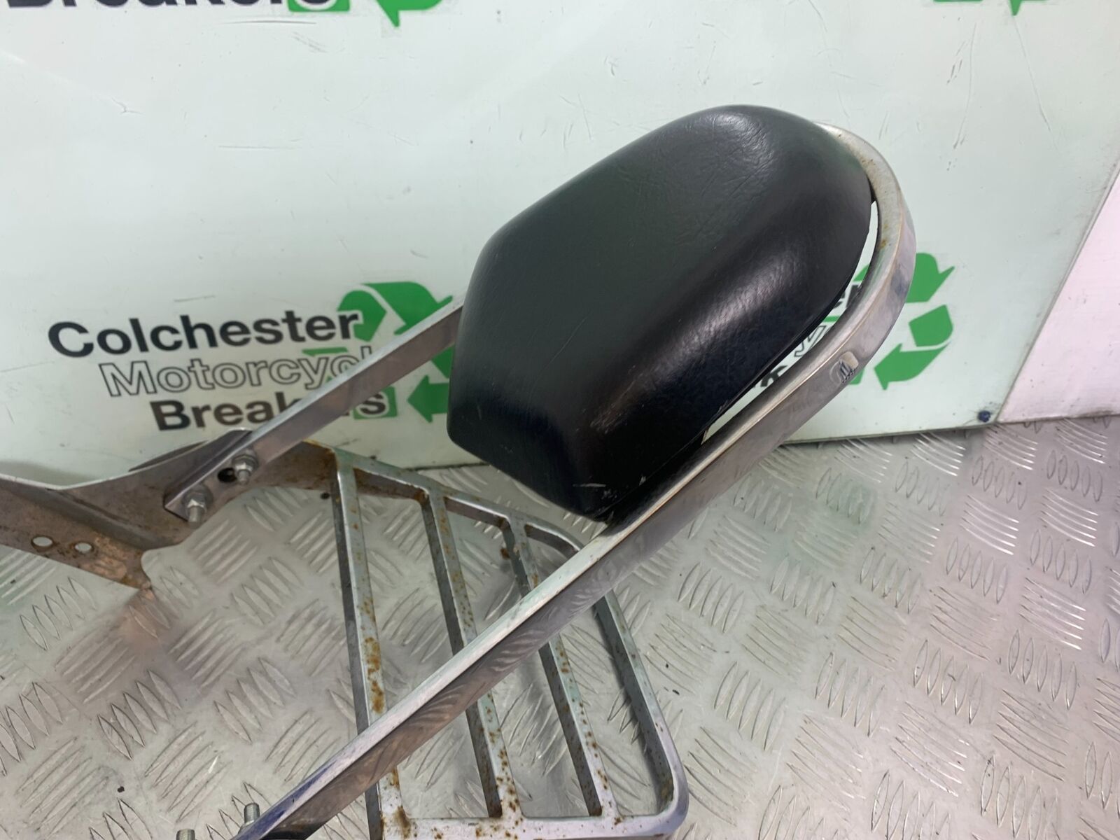 YAMAHA XVS 1100 DRAGSTAR BACK REST  YEAR 2000-2007 (CMB1108)