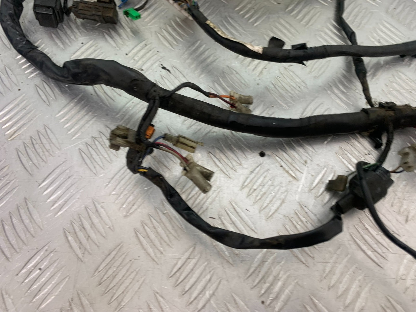 YAMAHA FZS600 FAZER 600 WIRING LOOM   YEAR 1998-2001 (CMB1267)