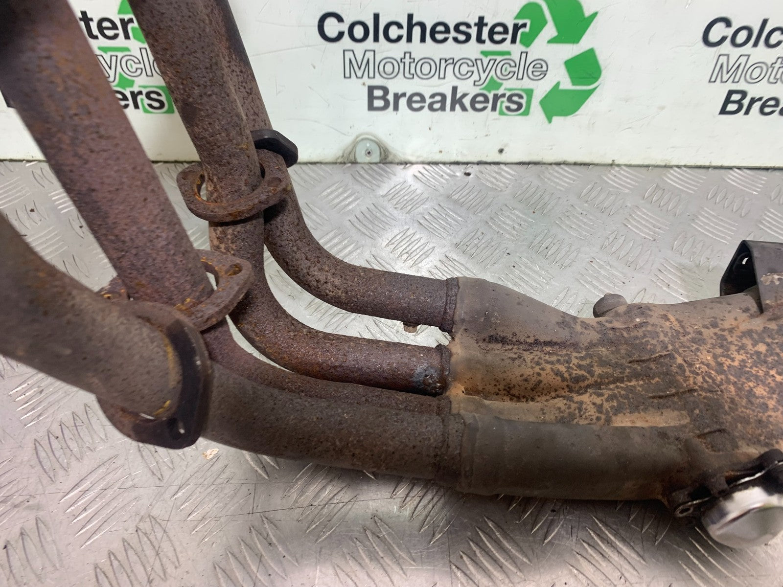 YAMAHA YZF1000 THUNDERACE  EXHAUST DOWNPIPES  YEAR 1997-2000 (CMB1204)